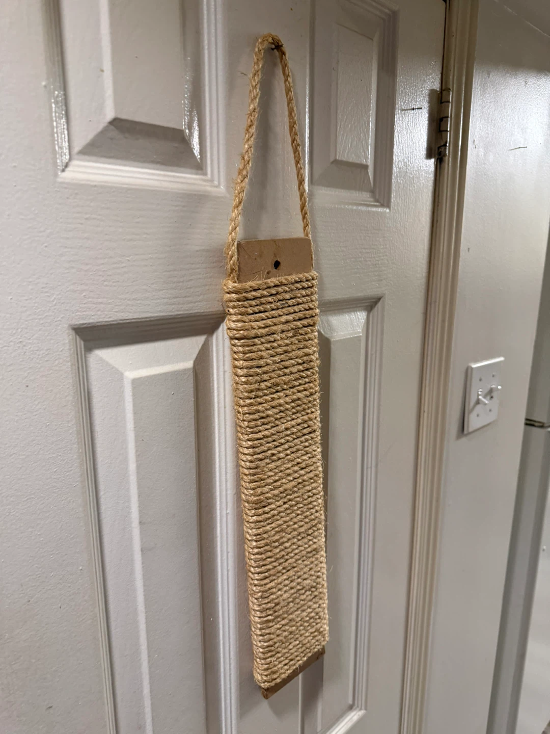 Hanging Cat Scratching Post - photo 2