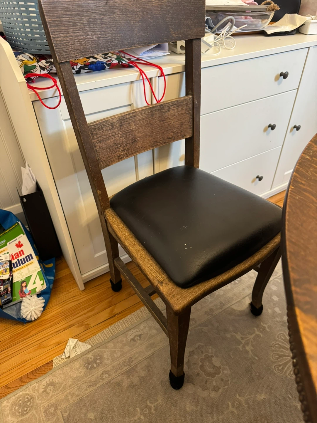 Antique Clawfoot Dining Set with Leaves and 6 Chairs - photo 3