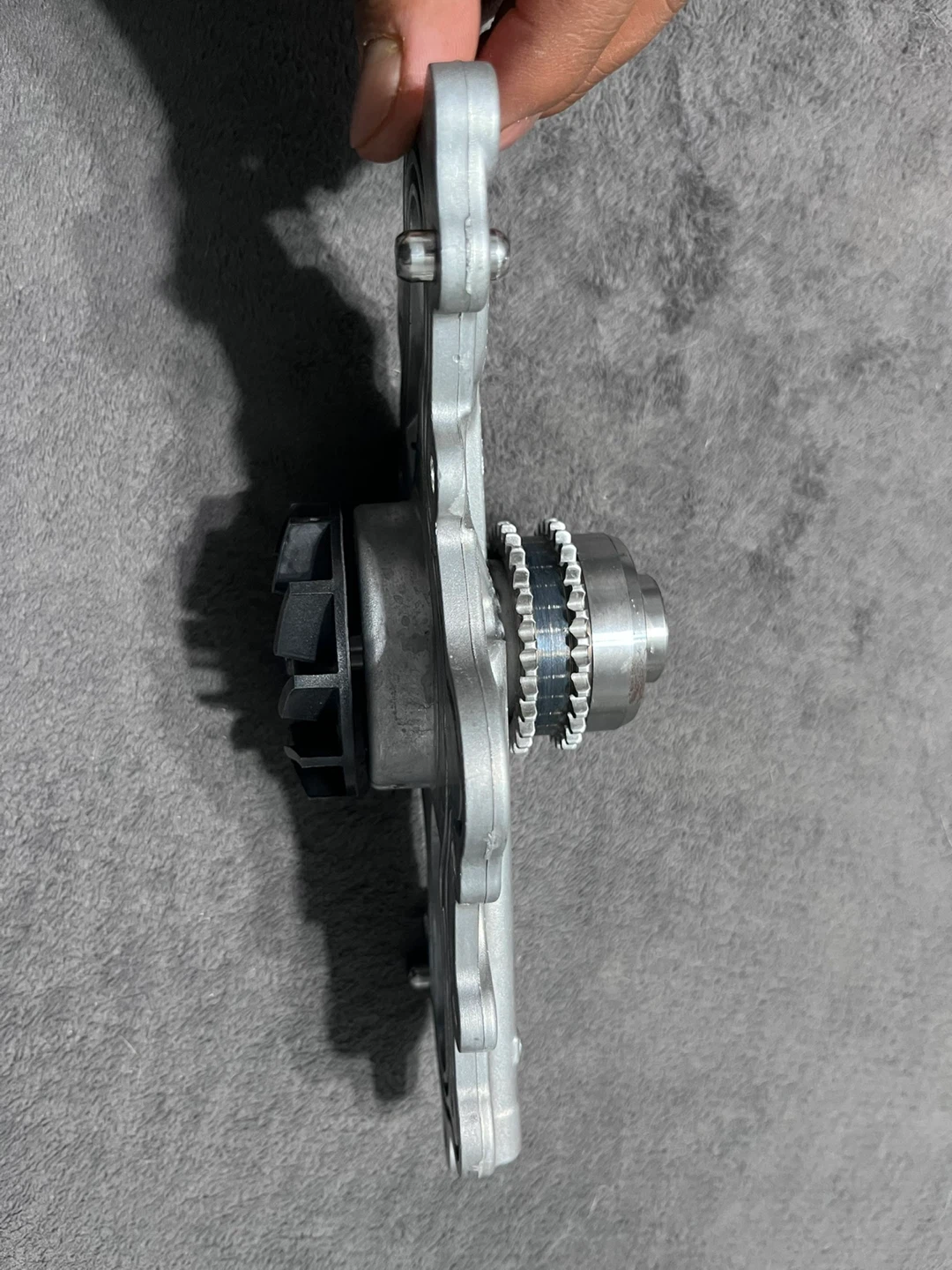 Water Pump for 2011-2019 Ford Explorer models - photo 3