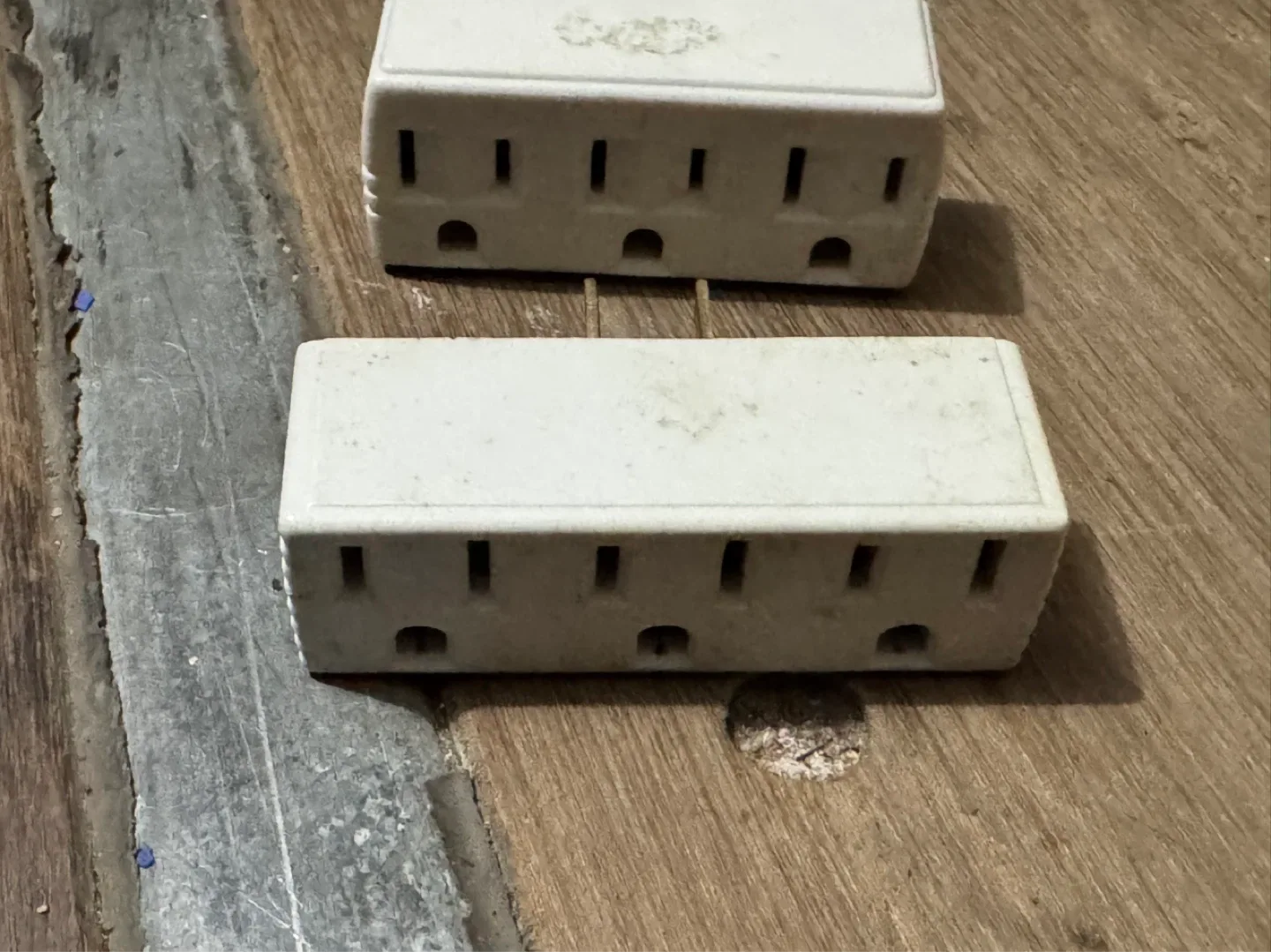 Various household items for sale