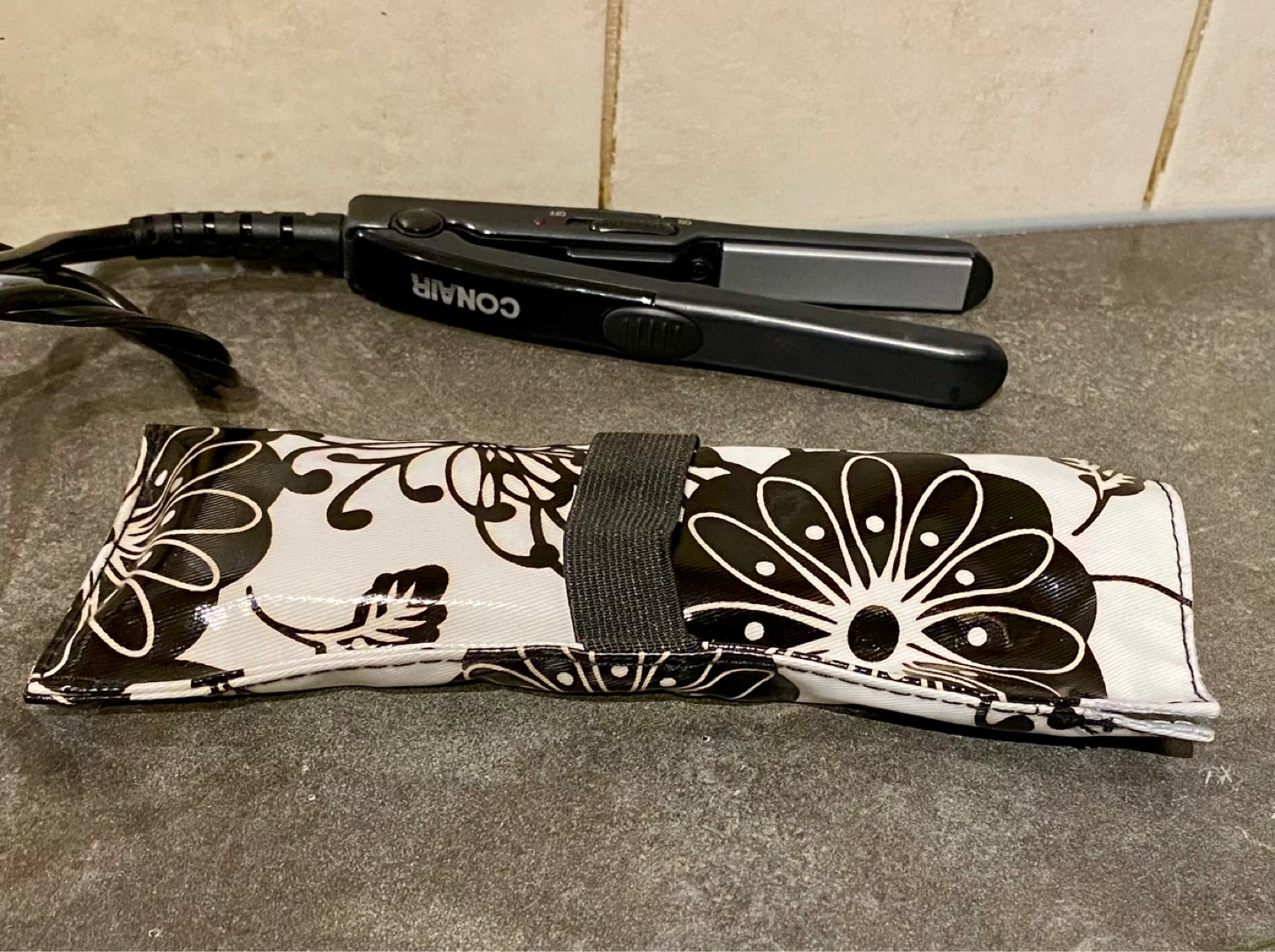 Conair Mini Hair Straightener with Pouch