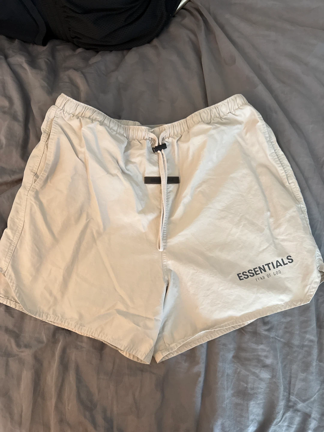 ESSENTIALS Fear of God Beige Shorts Size S