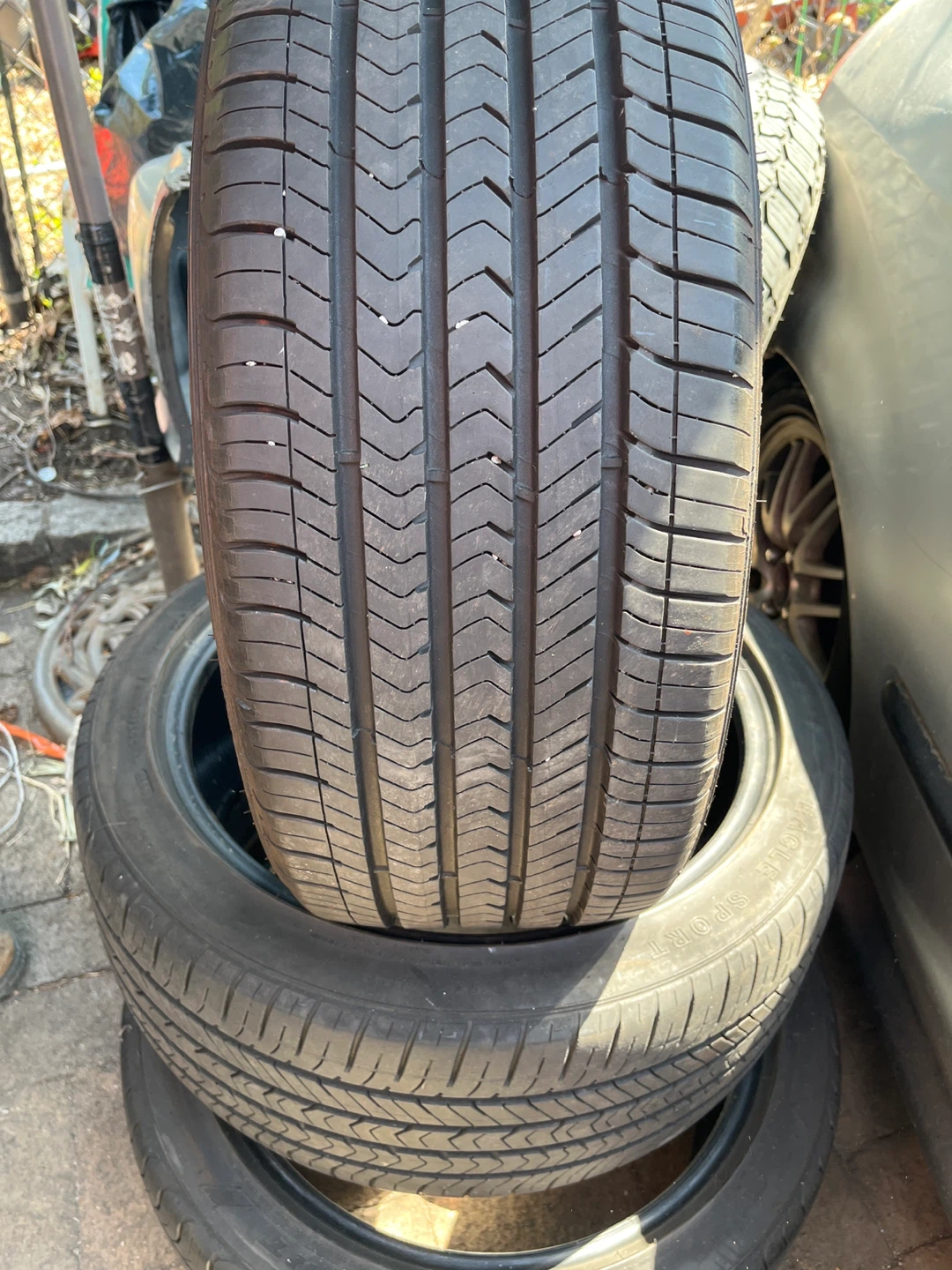 Goodyear Eagle Sport All-Season Tires 235/40R18 - photo 2