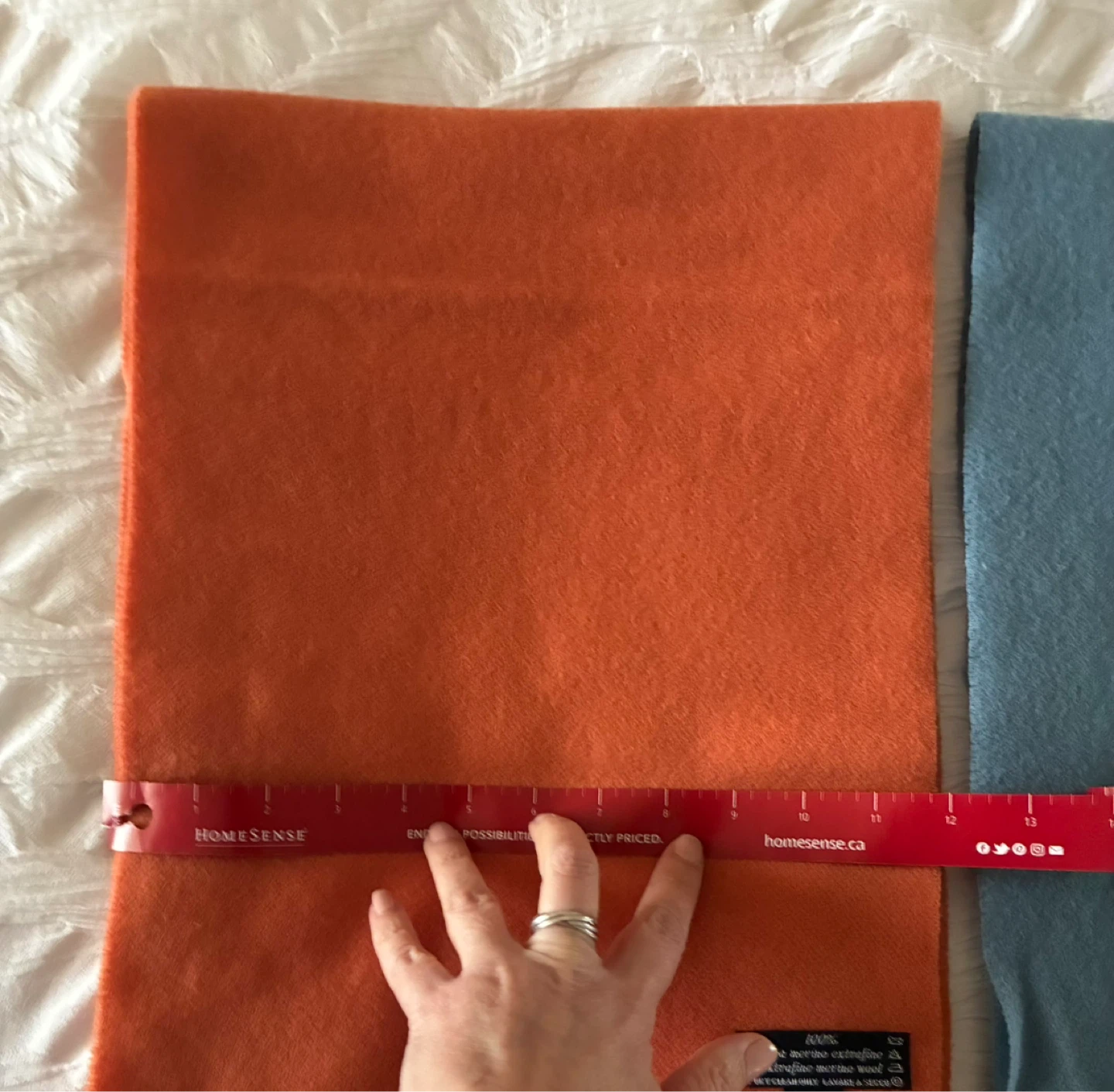 100% Extrafine Merino Wool Scarves - photo 3