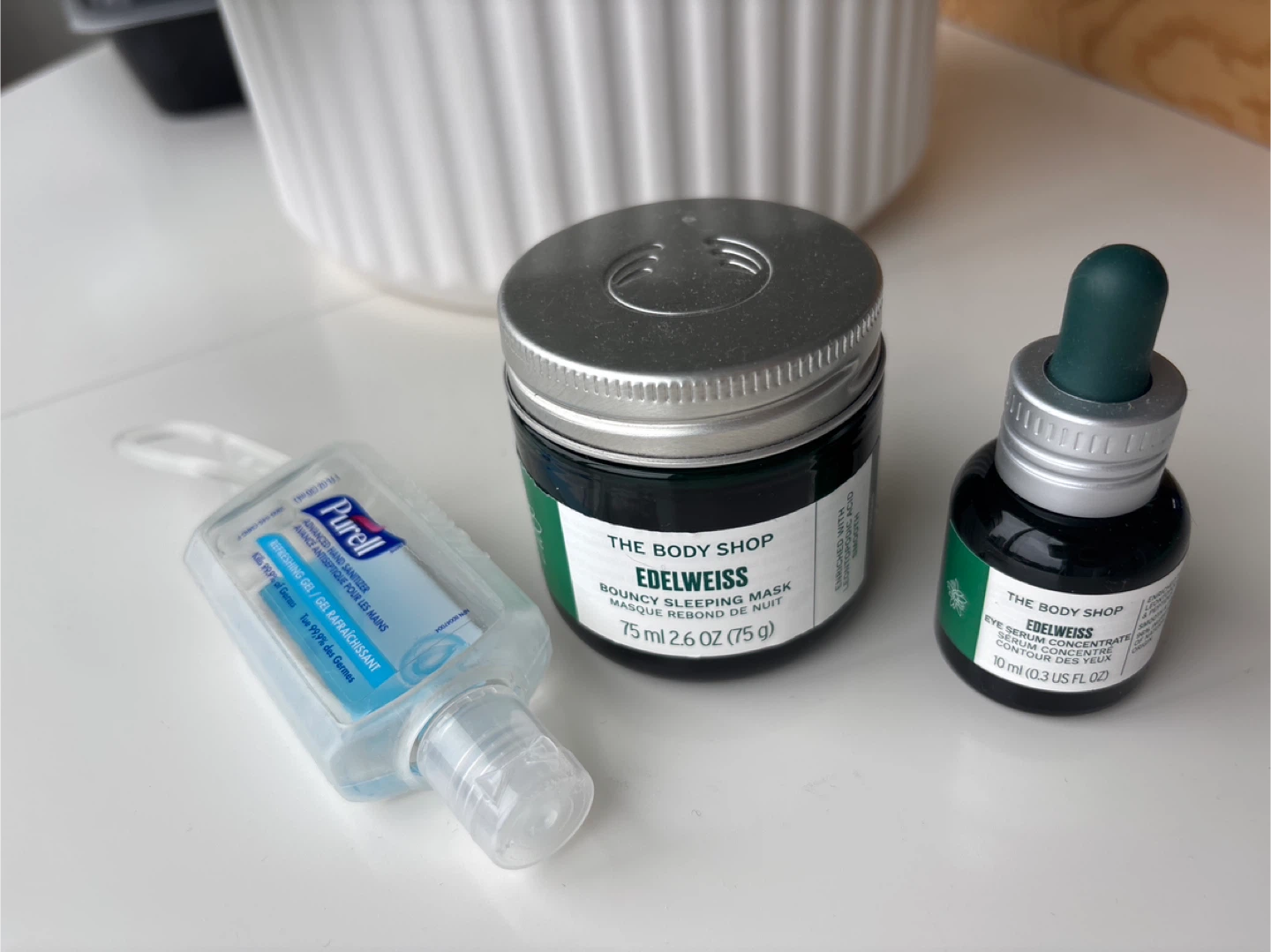 Free glass cosmetic containers and purel squeeze bottle