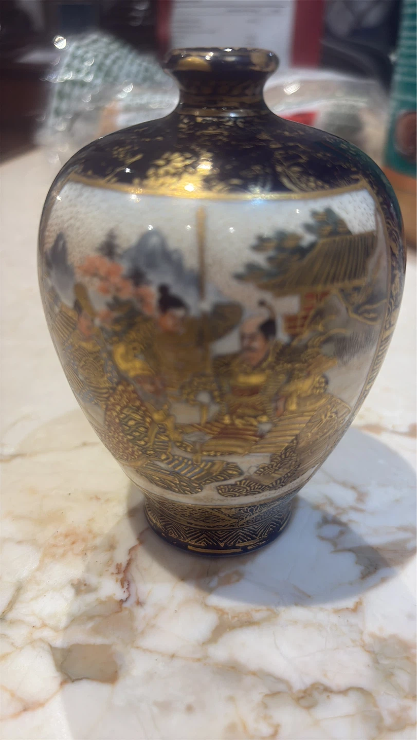 Shimazu clan Satsumi Japanese Scene vase - photo 2
