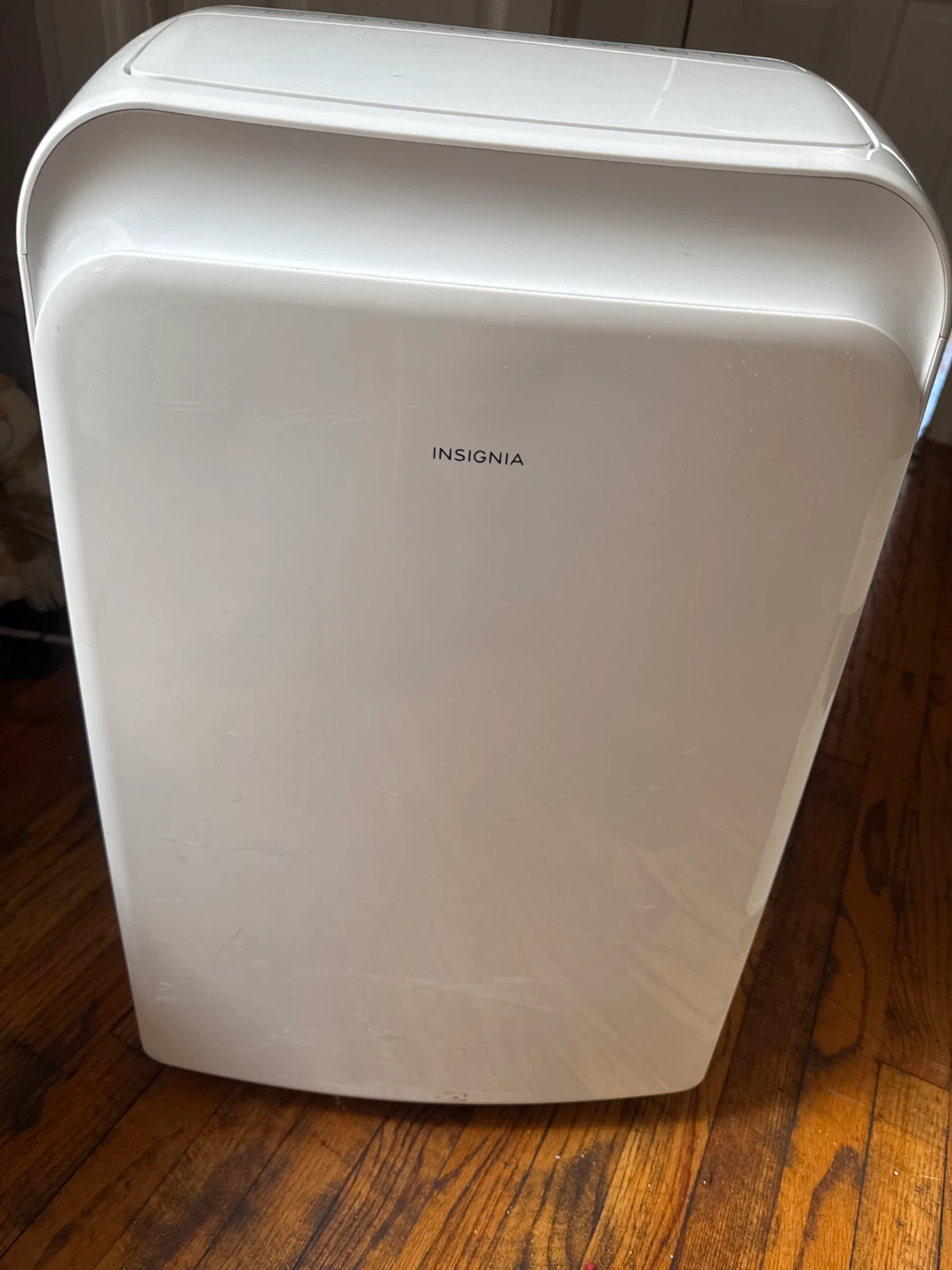Insignia Portable Air Conditioner NS-AC06PWH1