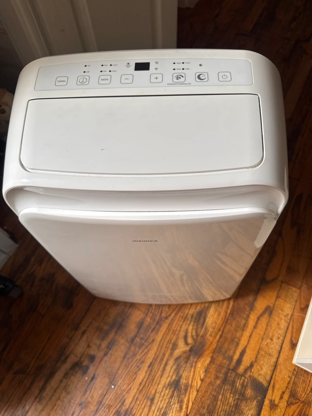 Insignia Portable Air Conditioner NS-AC06PWH1 - photo 2