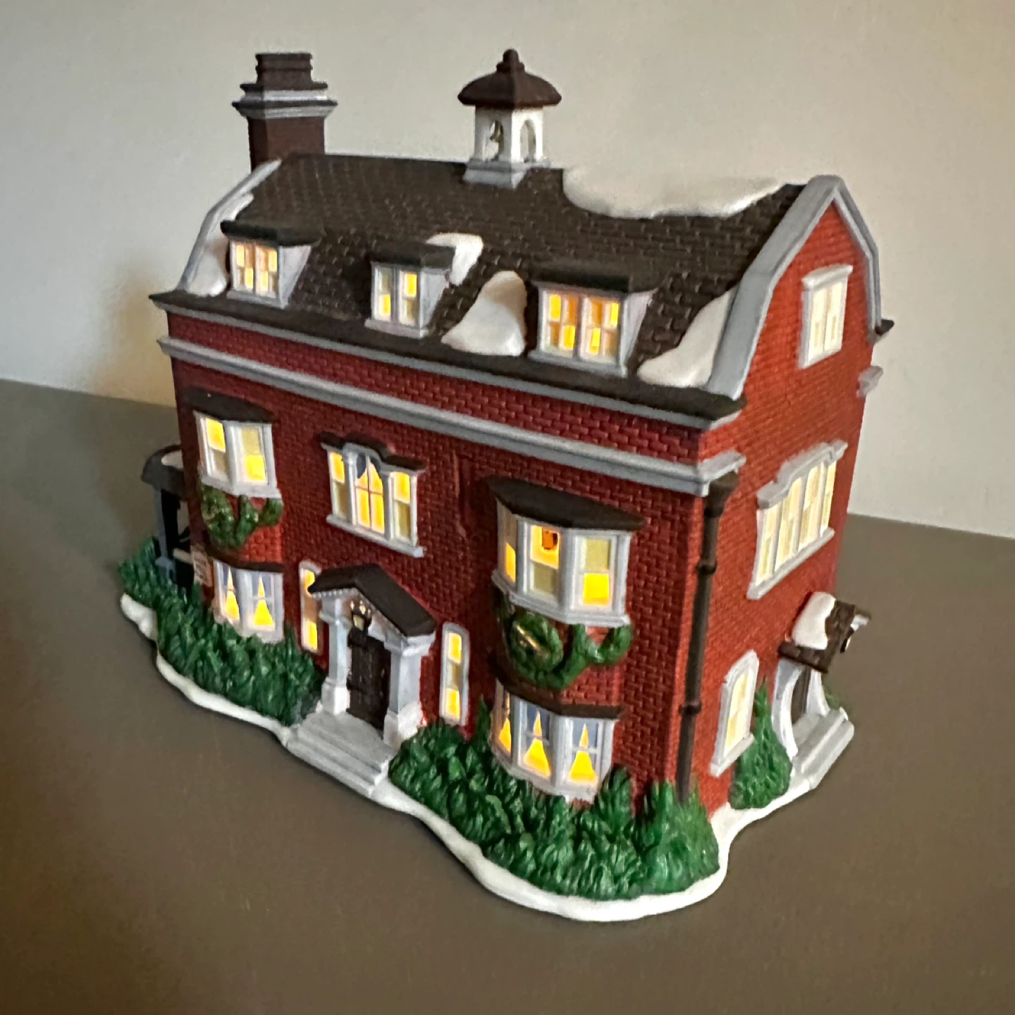 Dicken's Village Series "Gad's Hill Place" 6th Edition - photo 3