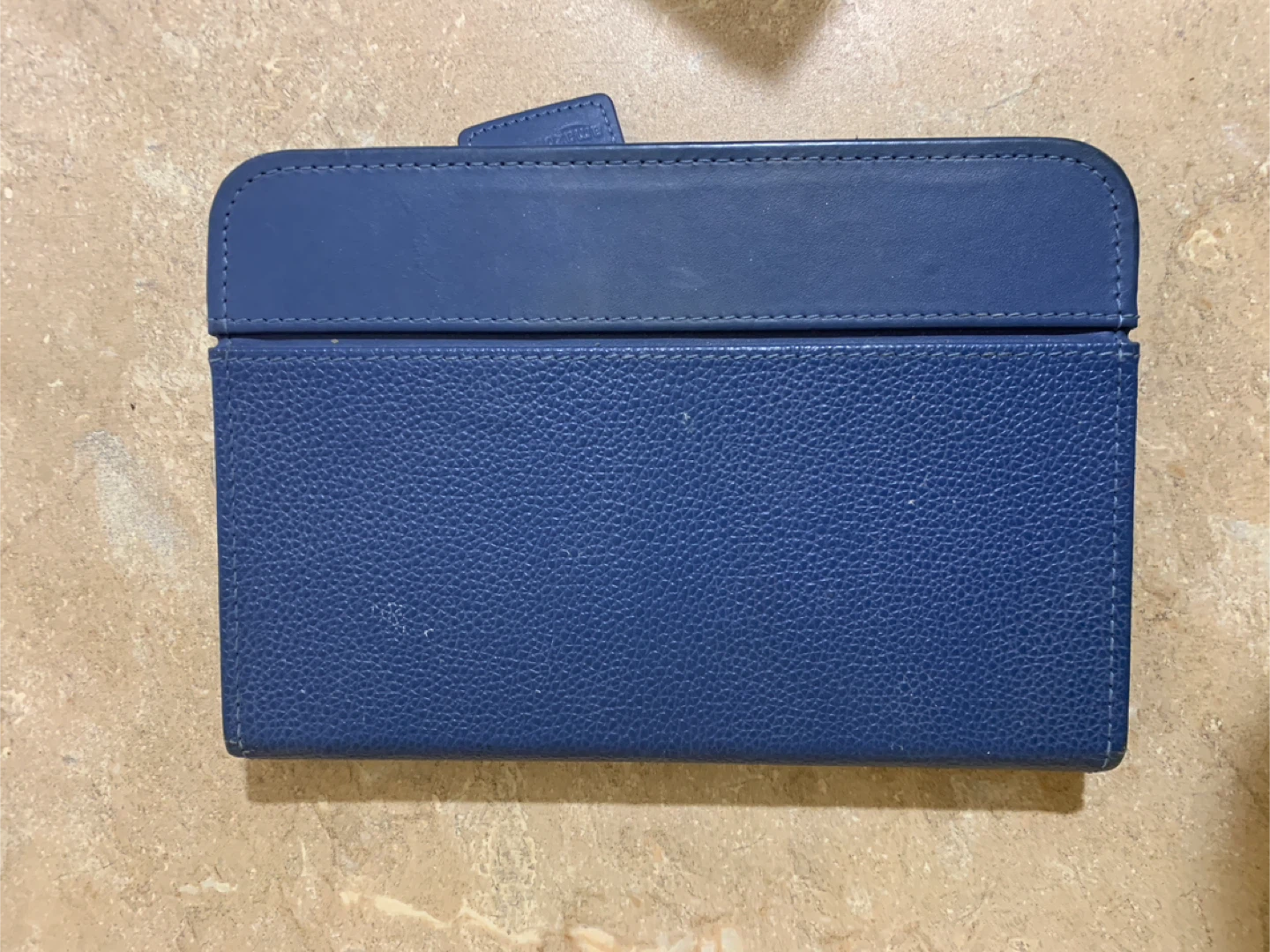 Amazon Kindle e-Reader with Blue Case - photo 3