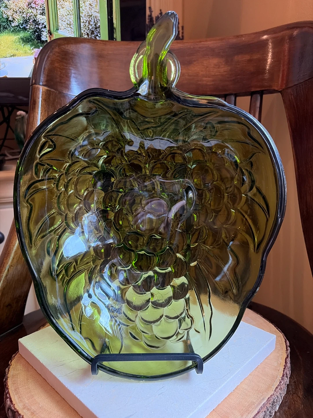 Vintage Avocado Green Indiana Glass Grape Salad Bowl