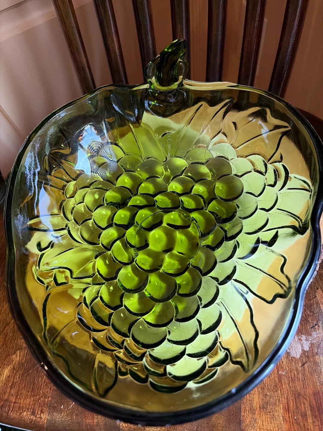 Vintage Avocado Green Indiana Glass Grape Salad Bowl - photo 2