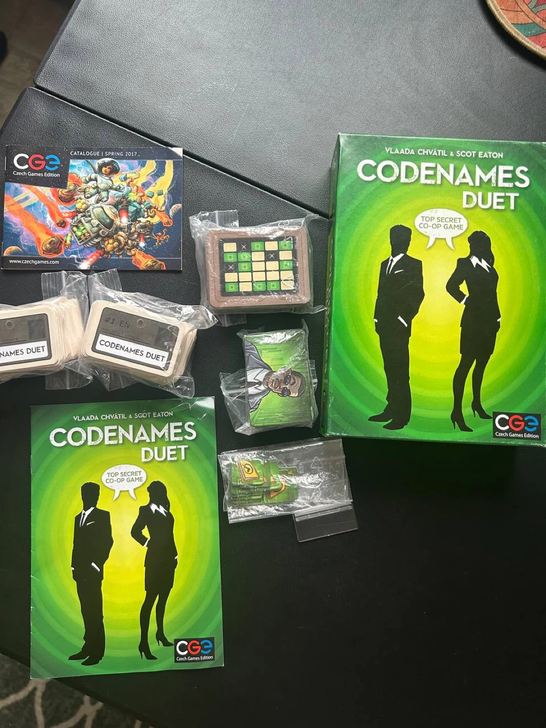 Codenames Duet board game - photo 2
