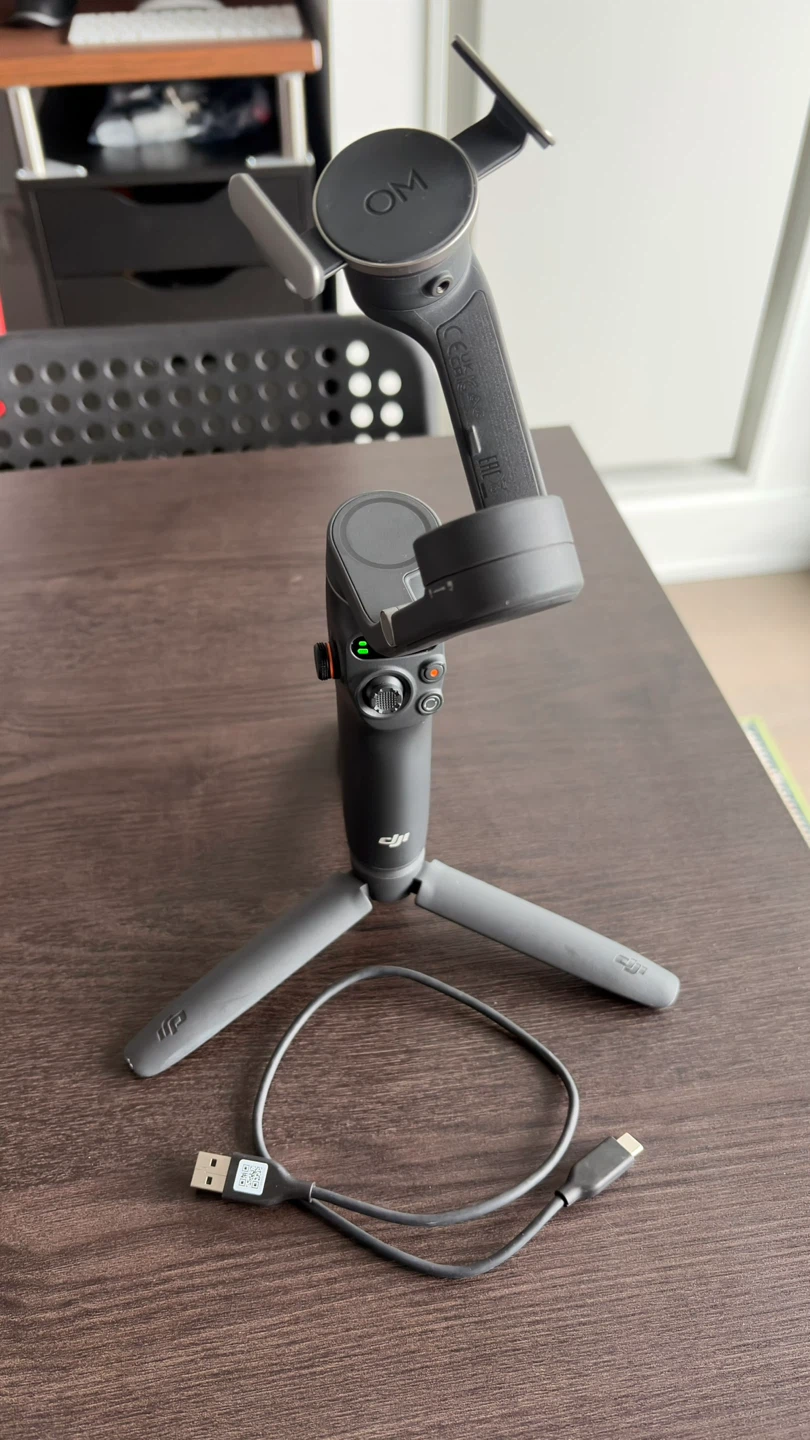 DJI Osmo Mobile 6 Gimbal