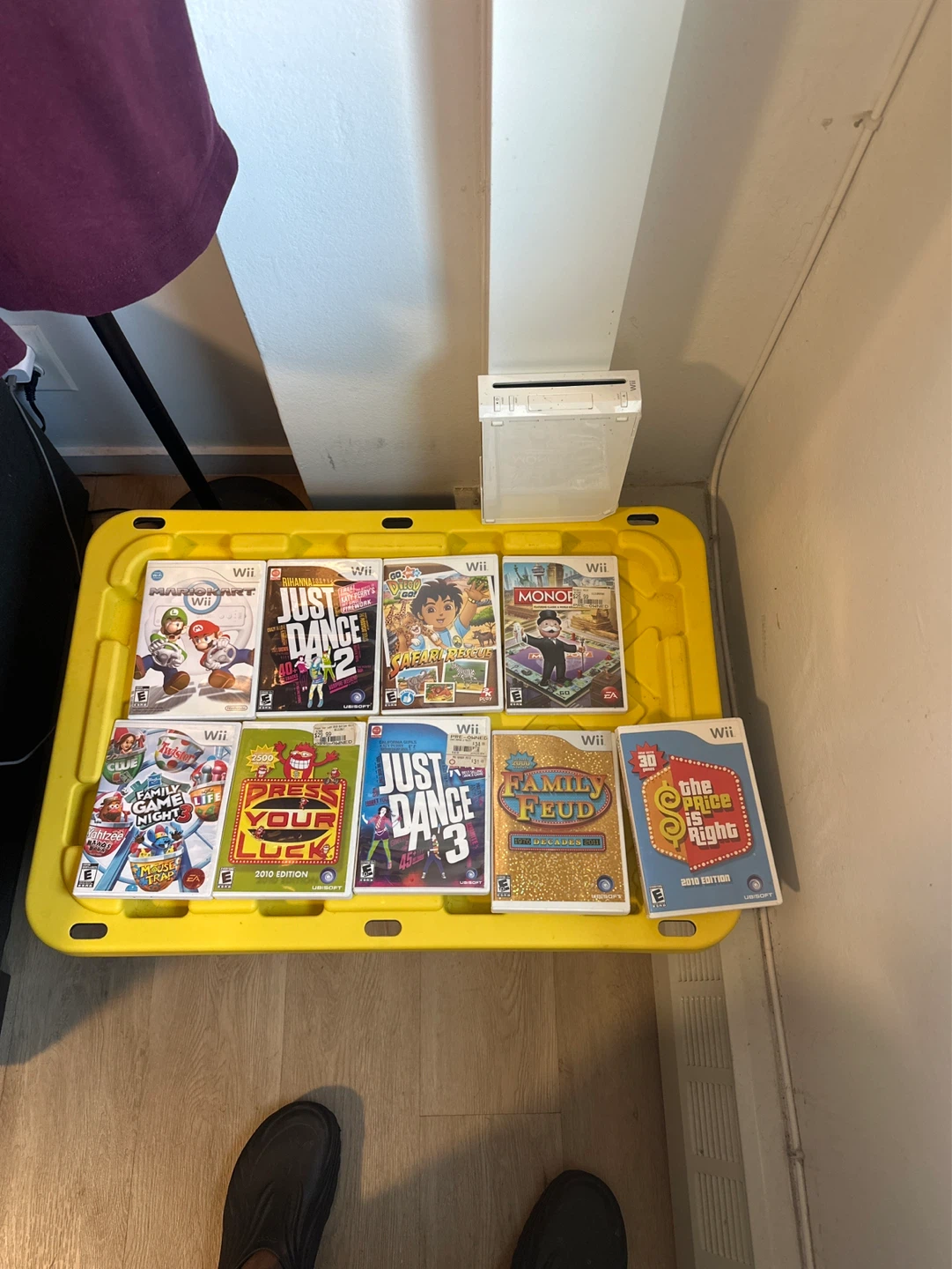 Nintendo Wii Console with 8 Games Bundle