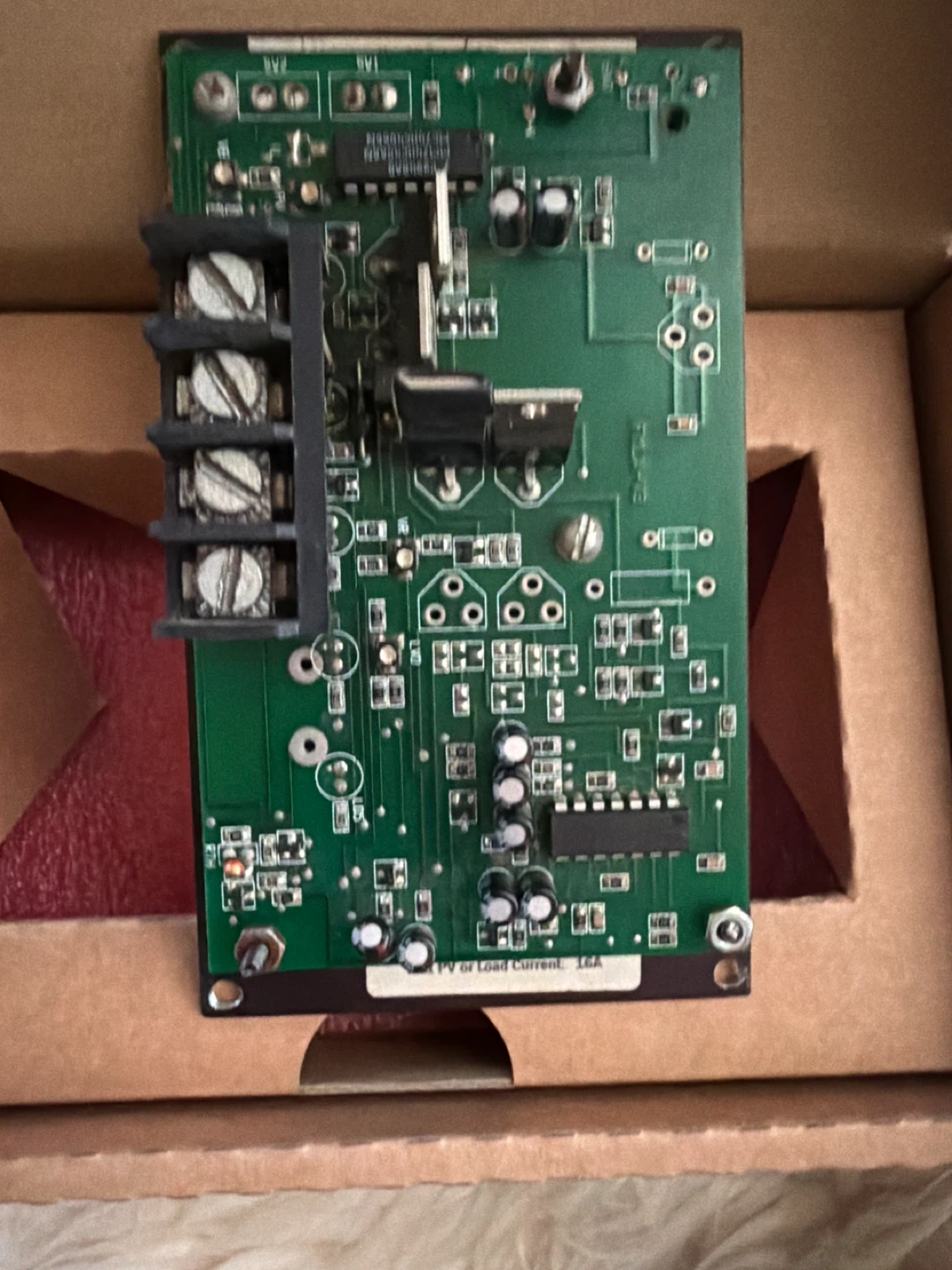 Samlex Solar Charge Controller - photo 4