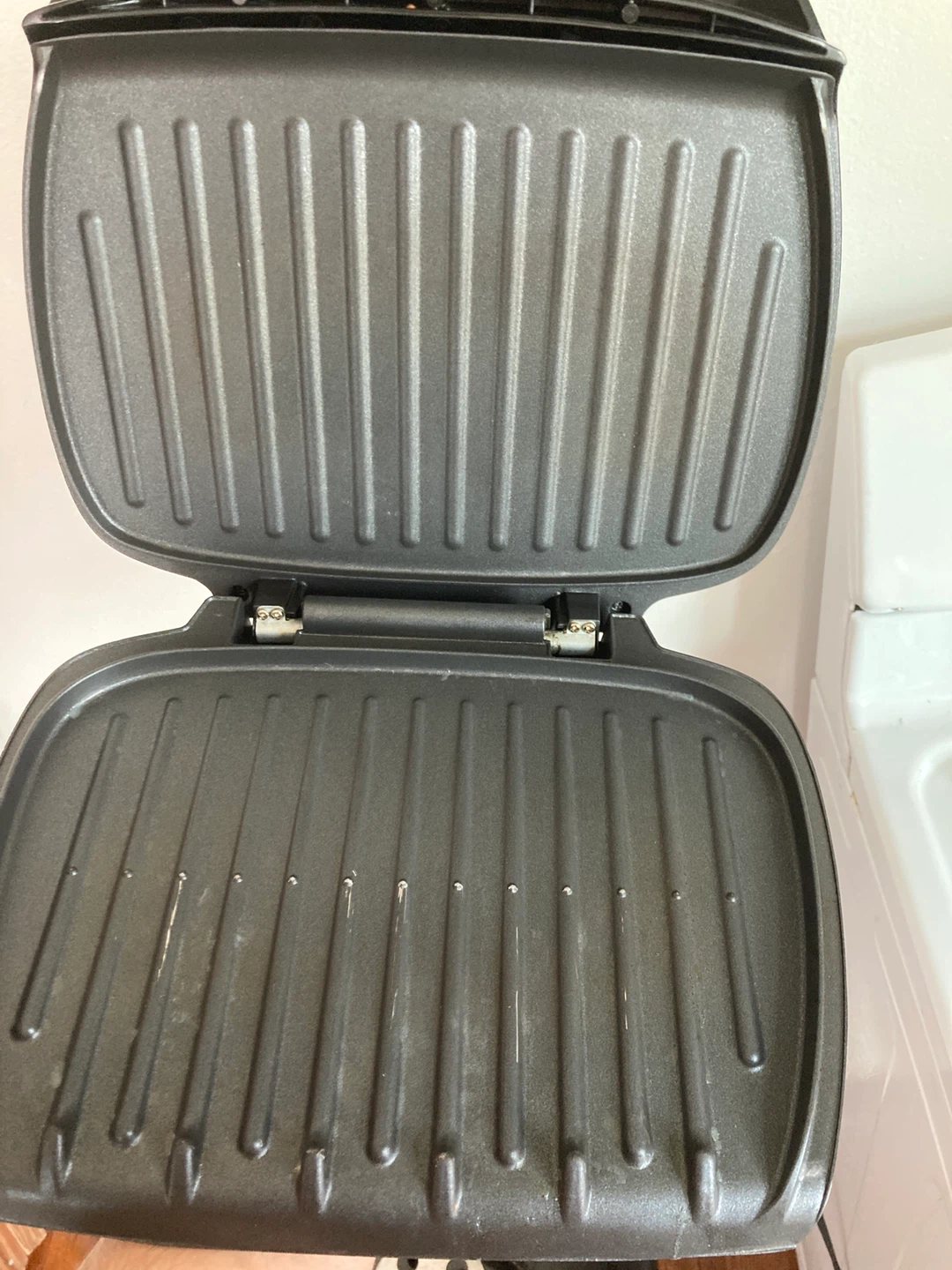 George Foreman Electric Grill - photo 2