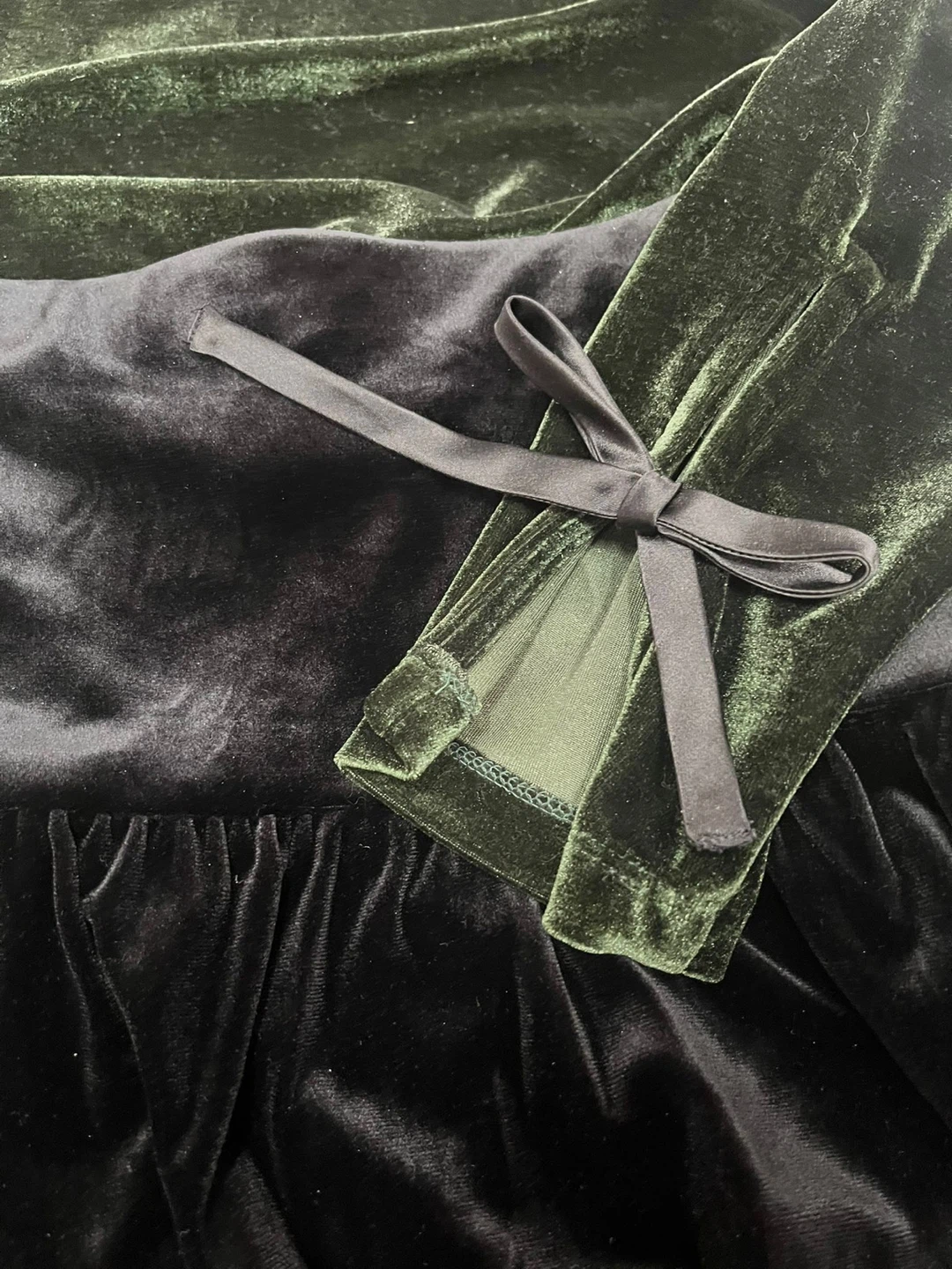 Anthropologie Velvet Dress - Green - Size M - photo 2