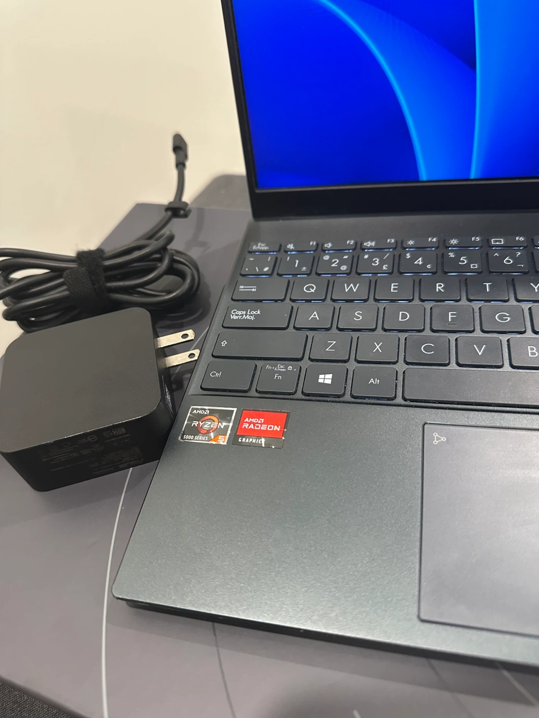 ASUS Zenbook 14 Laptop - photo 3