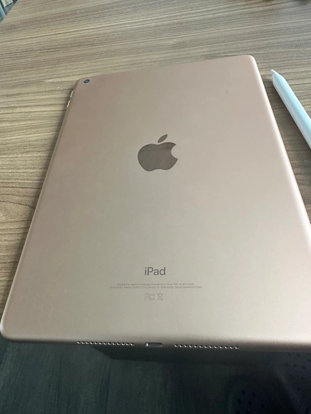 Apple iPad 6th  with Apple Pencil - photo 2