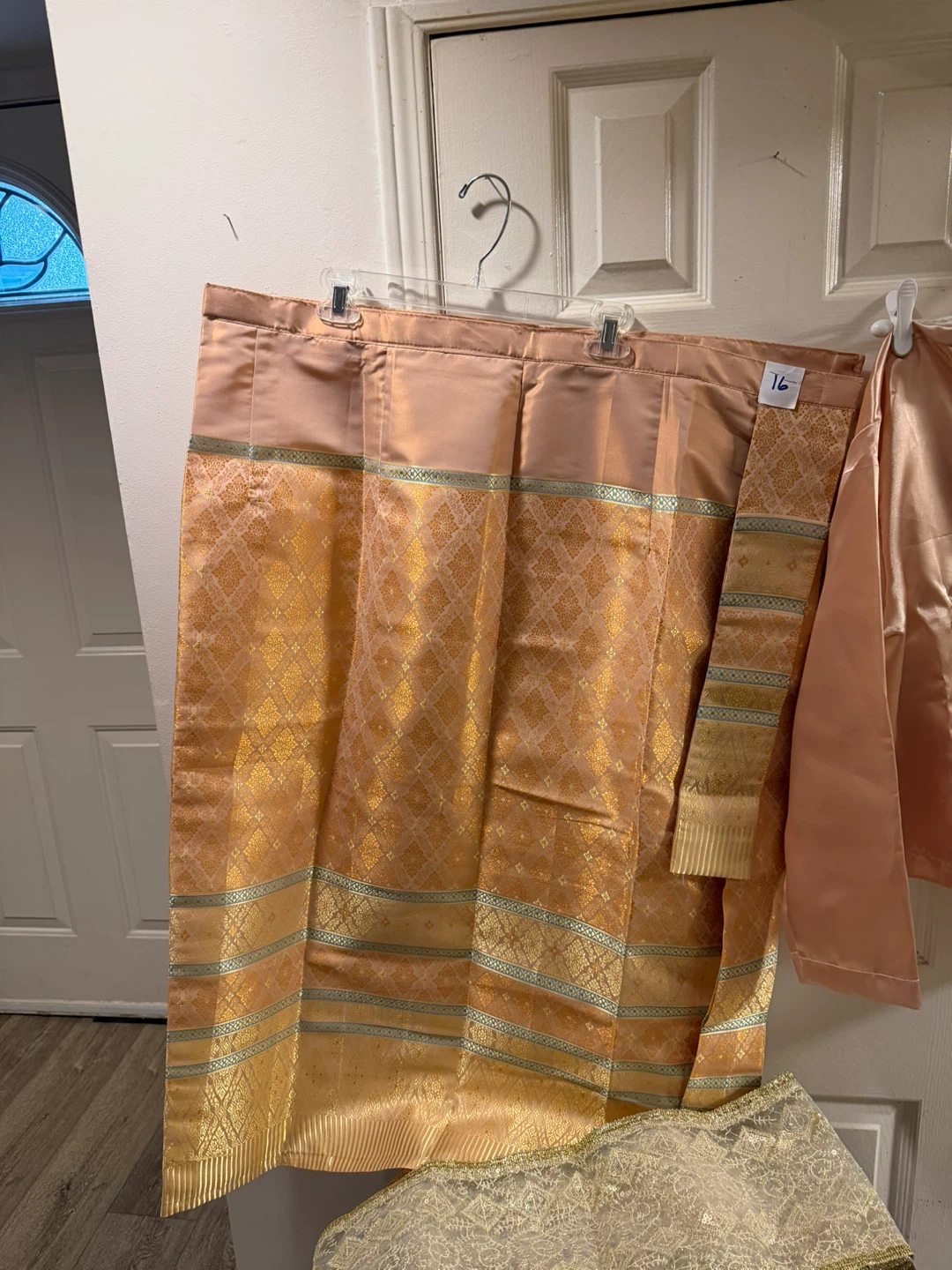 New Peach Satin Kimono Style Top and Matching Skirt - photo 3