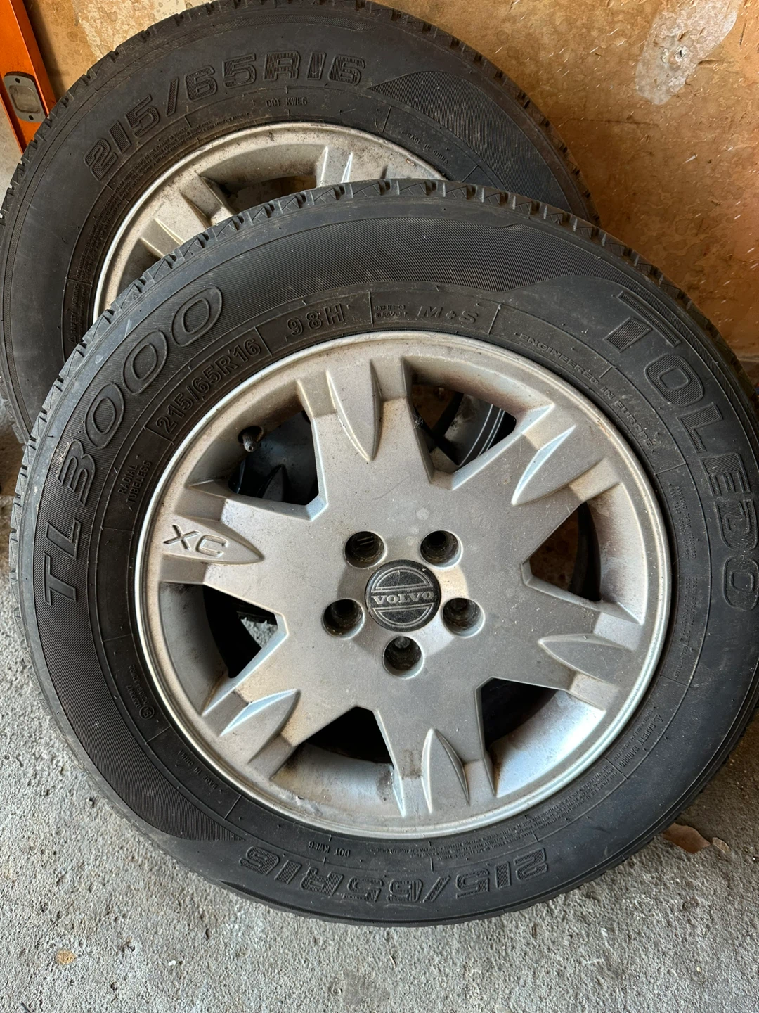 Volvo XC Alloy Wheels 16"