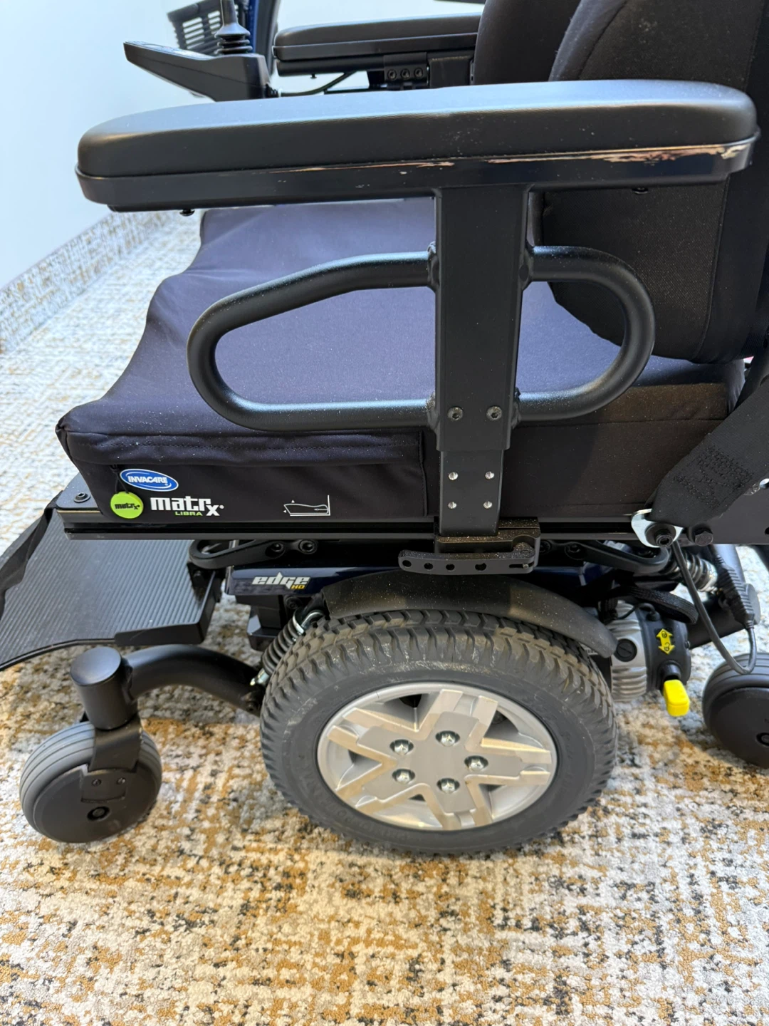 Quantum Edge HD Power Wheelchair - photo 2