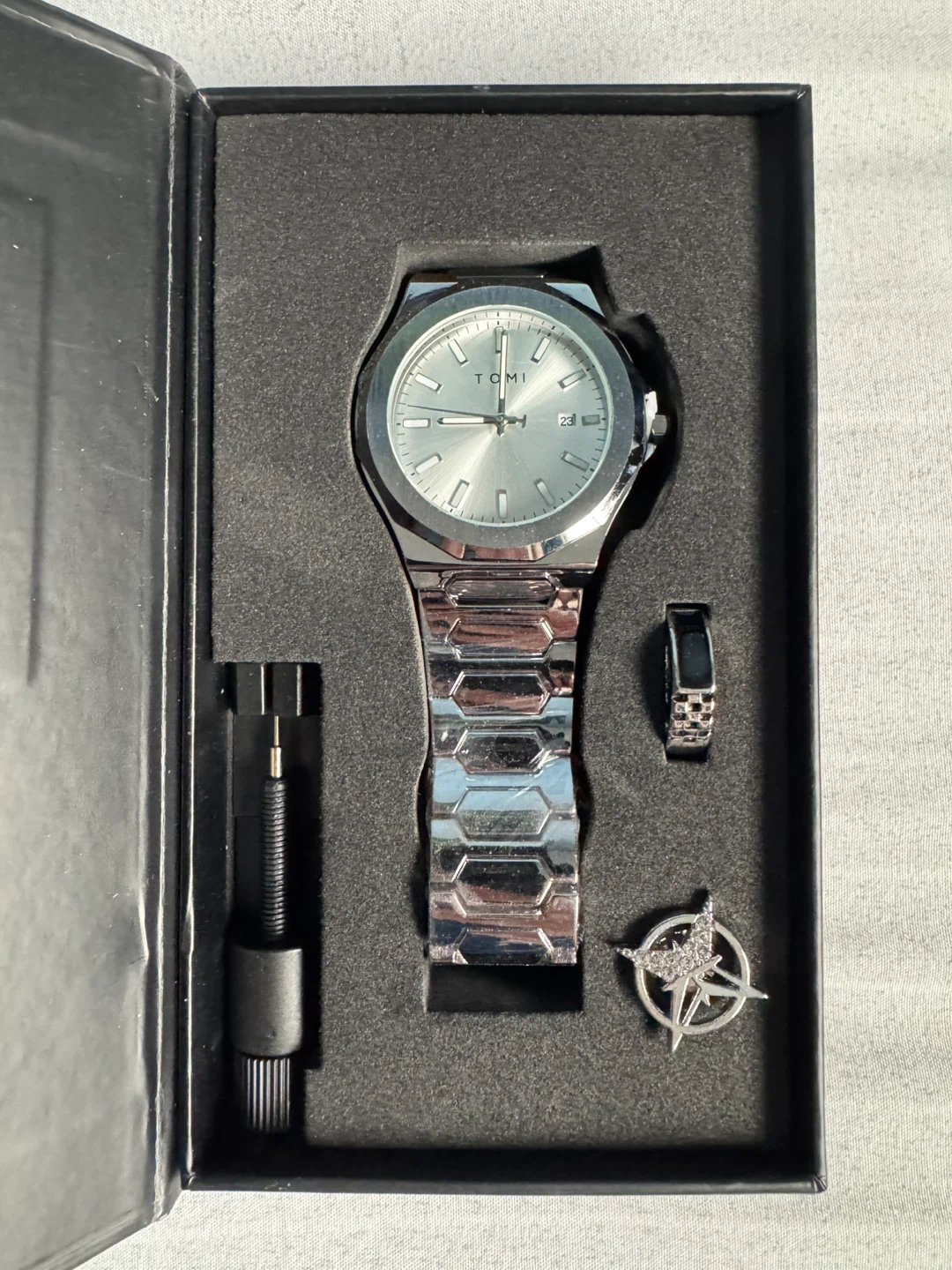 TOMI Silver Men’s Watch – New in Box | Gift Set with Accessories