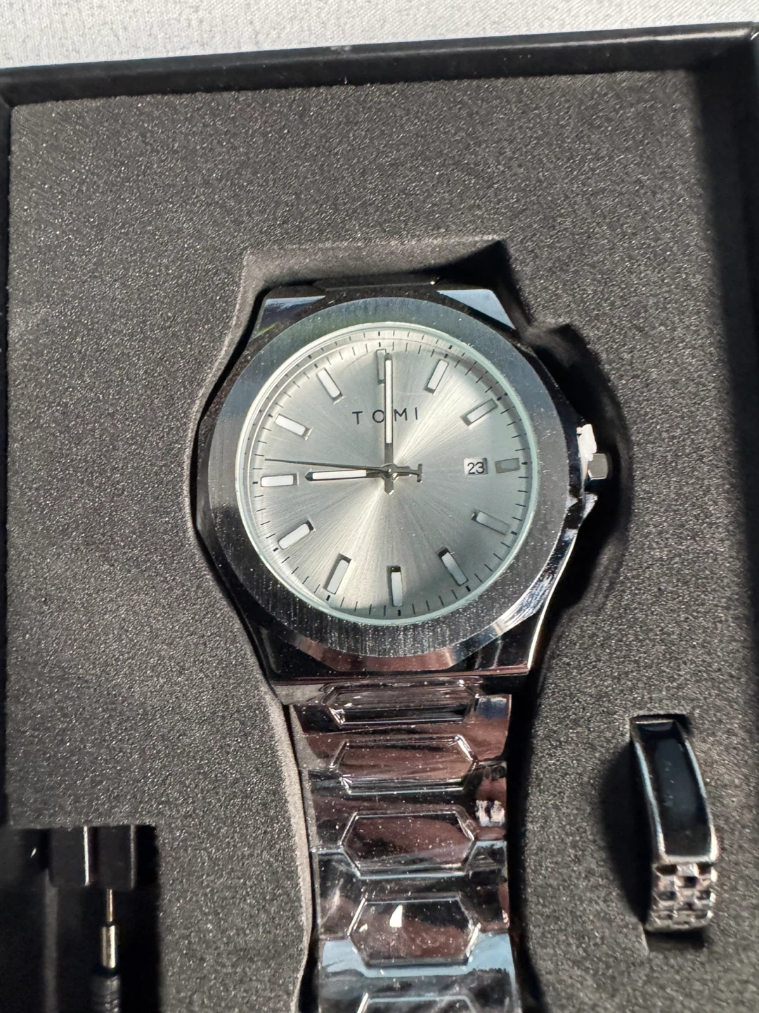 TOMI Silver Men’s Watch – New in Box | Gift Set with Accessories - photo 4