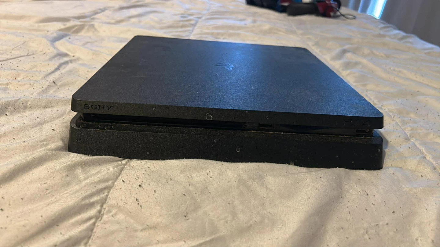 Sony PlayStation 4 Slim no cords - photo 2