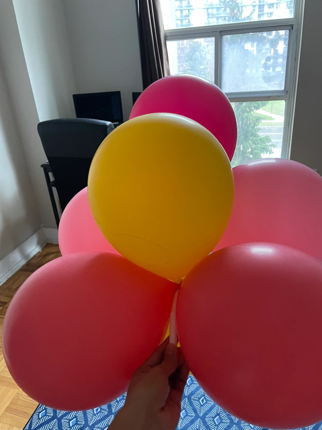 Bunch of Balloons - Red, Pink, Yellow, Blue - photo 2