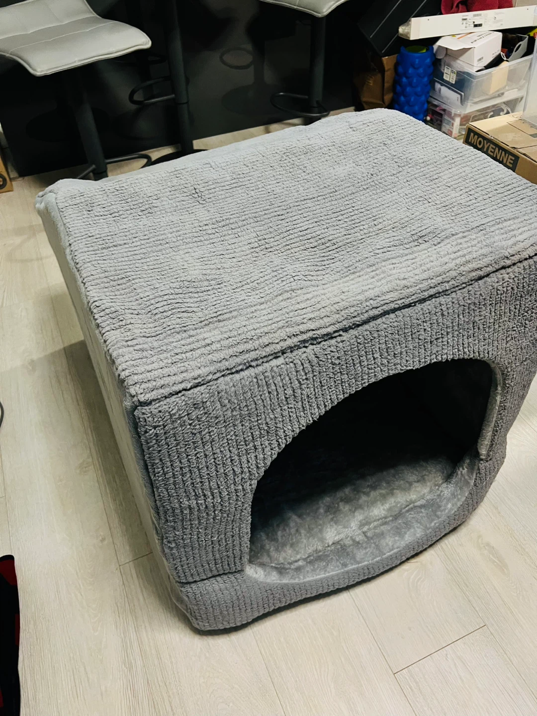New XL Indoor Dog House (Assembled & Washed) - photo 2