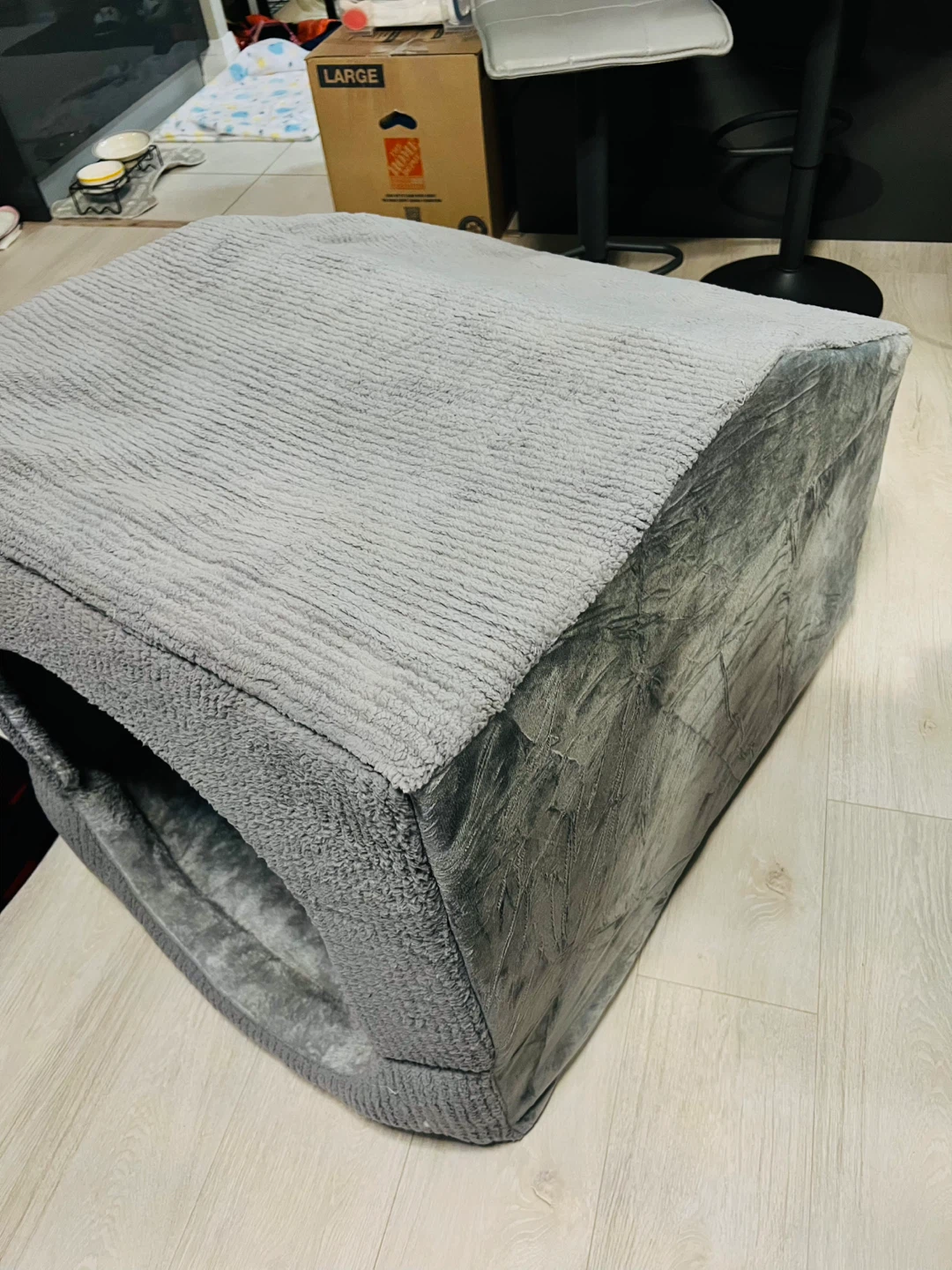 New XL Indoor Dog House (Assembled & Washed) - photo 3