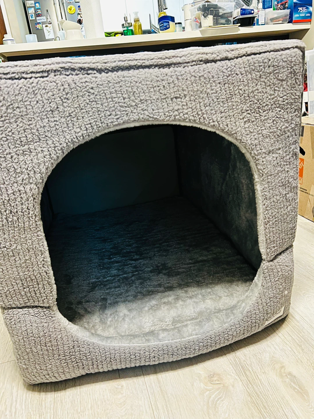 New XL Indoor Dog House (Assembled & Washed)