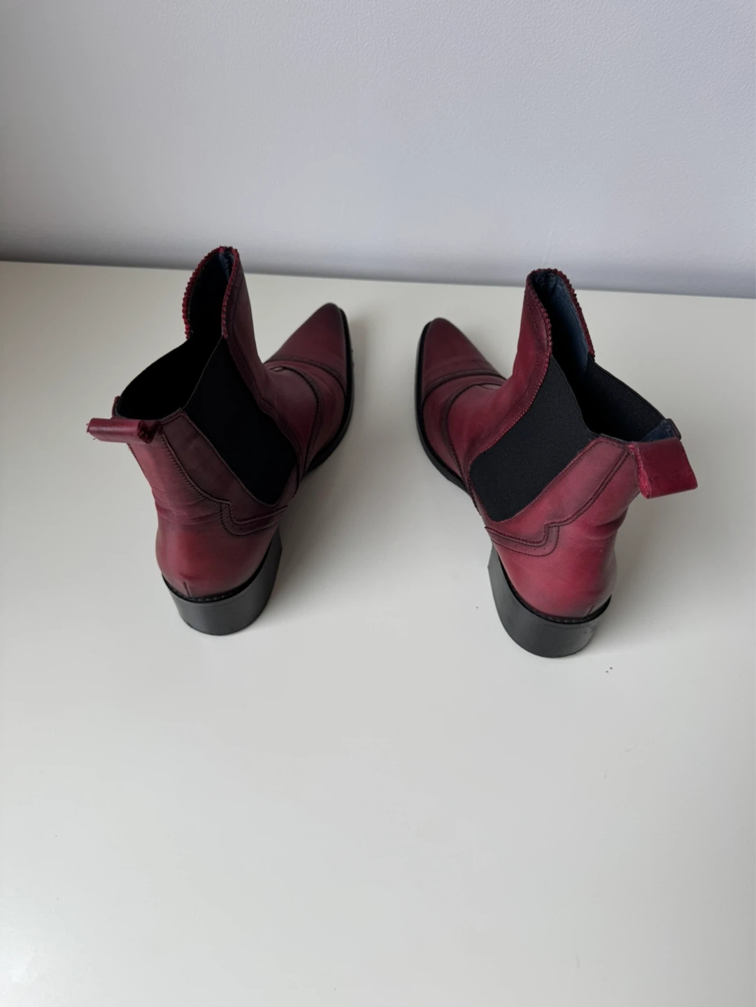 Red/Burgundy Chelsea Boots - Pointed Toe - Size 39 - photo 2