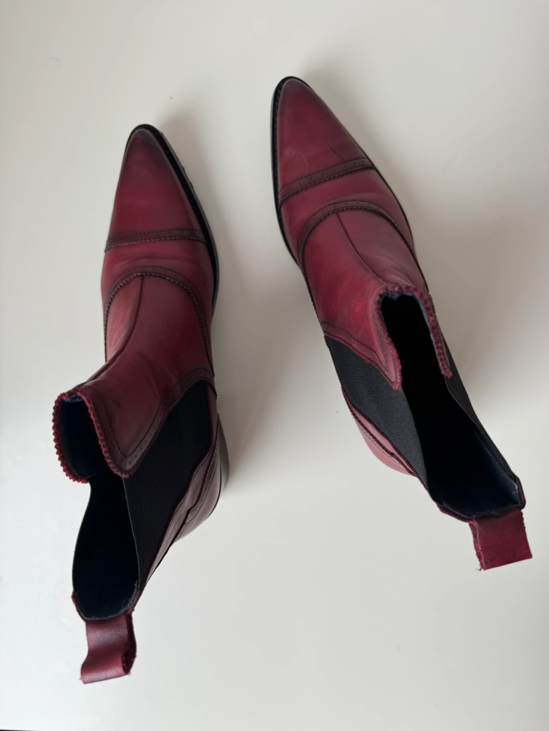 Red/Burgundy Chelsea Boots - Pointed Toe - Size 39 - photo 3