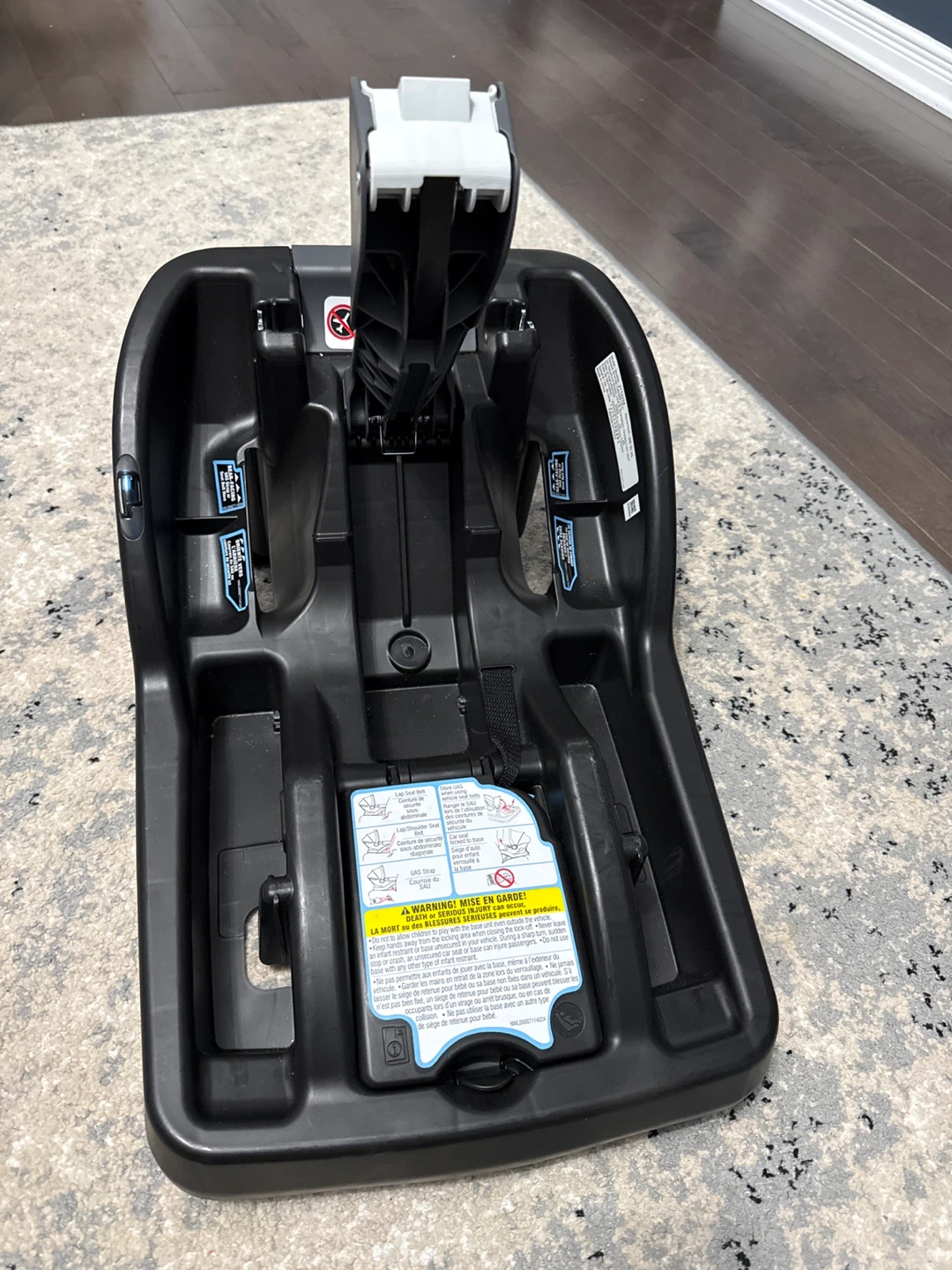 Graco Infant Car Seat with Base - photo 3