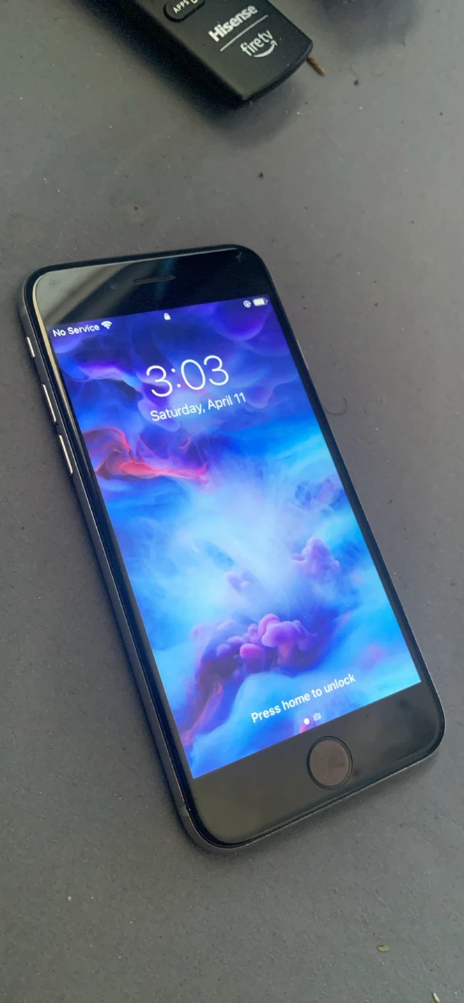Apple iPhone 6s - Silver
