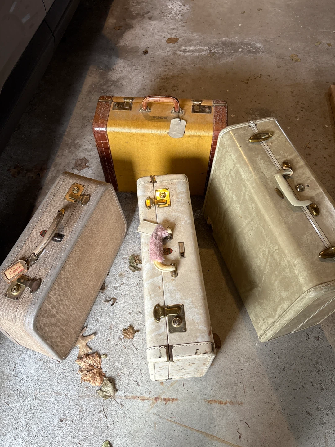 Vintage Suitcases Set (4)
