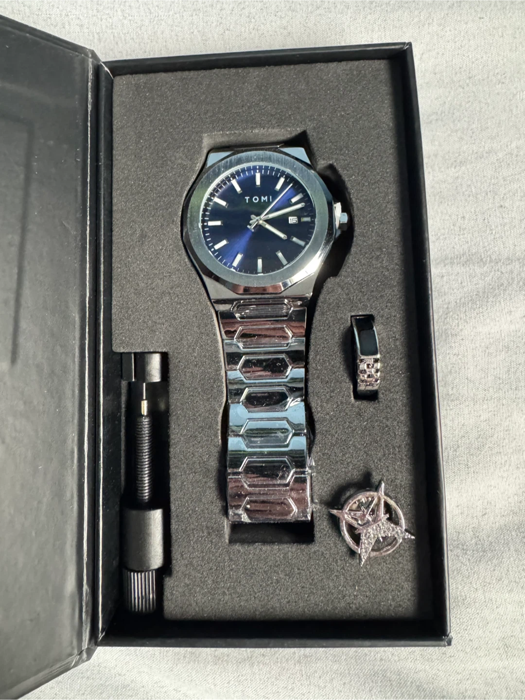 TOMI Blue Dial Nautilus Style Quartz Watch Gift Set - photo 5