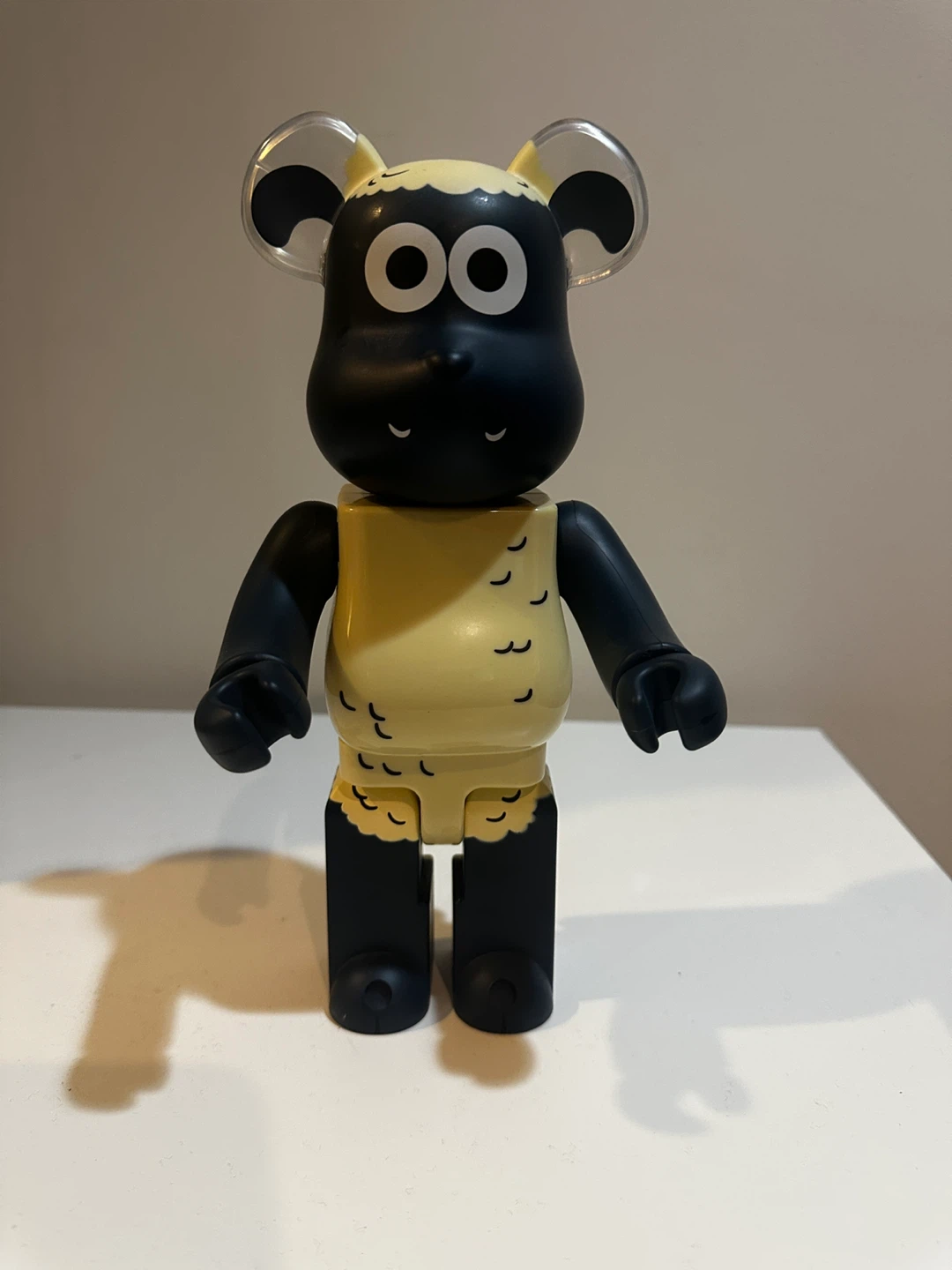 Shaun the Sheep Be@rbrick Figure