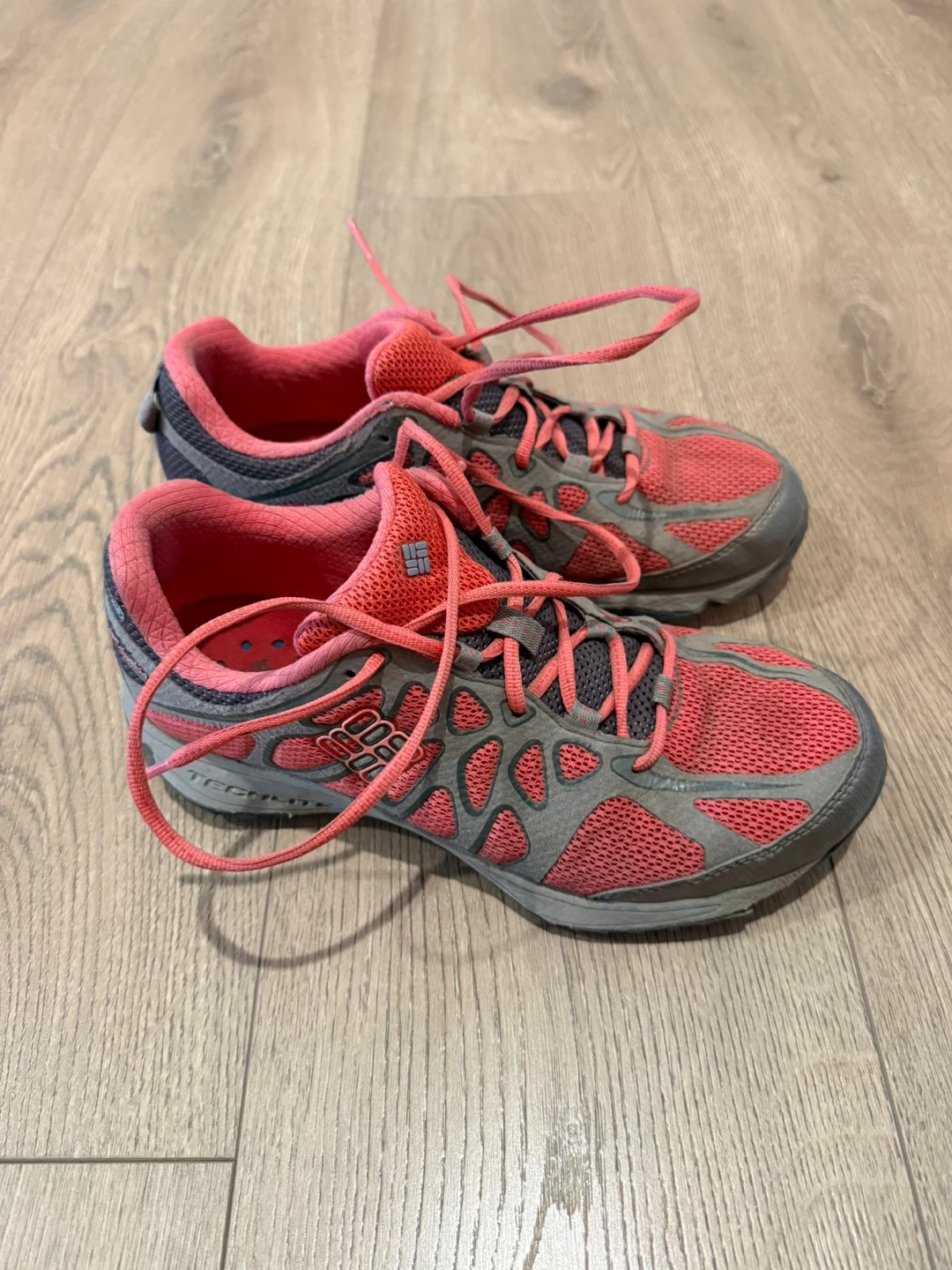 Columbia Women's hiking shoes size 8
