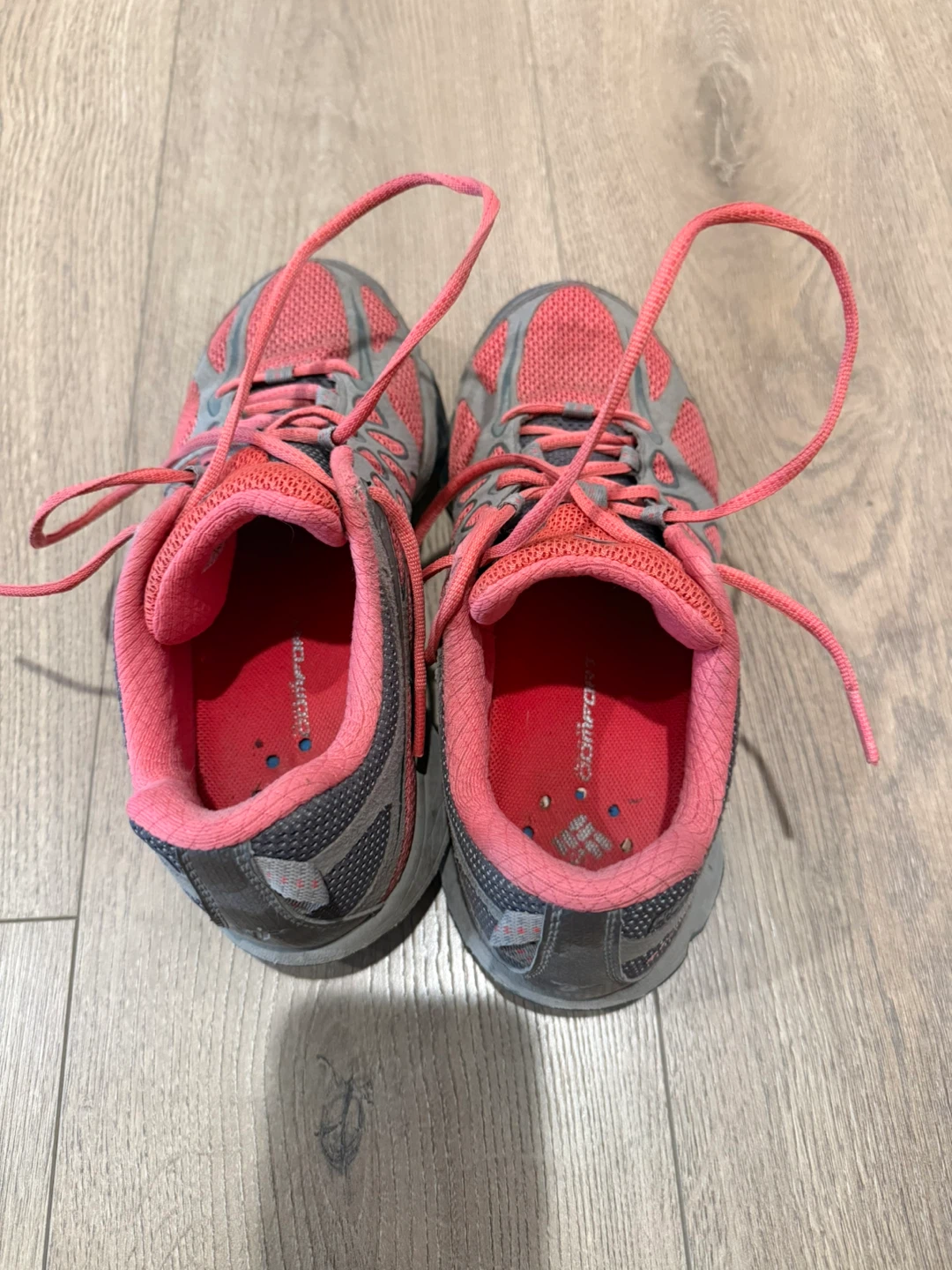 Columbia Women's hiking shoes size 8 - photo 4