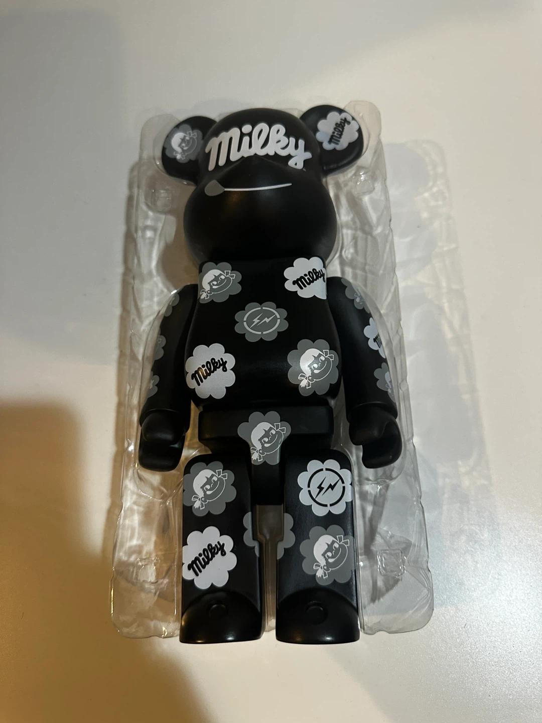 THE CONVENI x Milky Be@rbrick Toy - photo 4