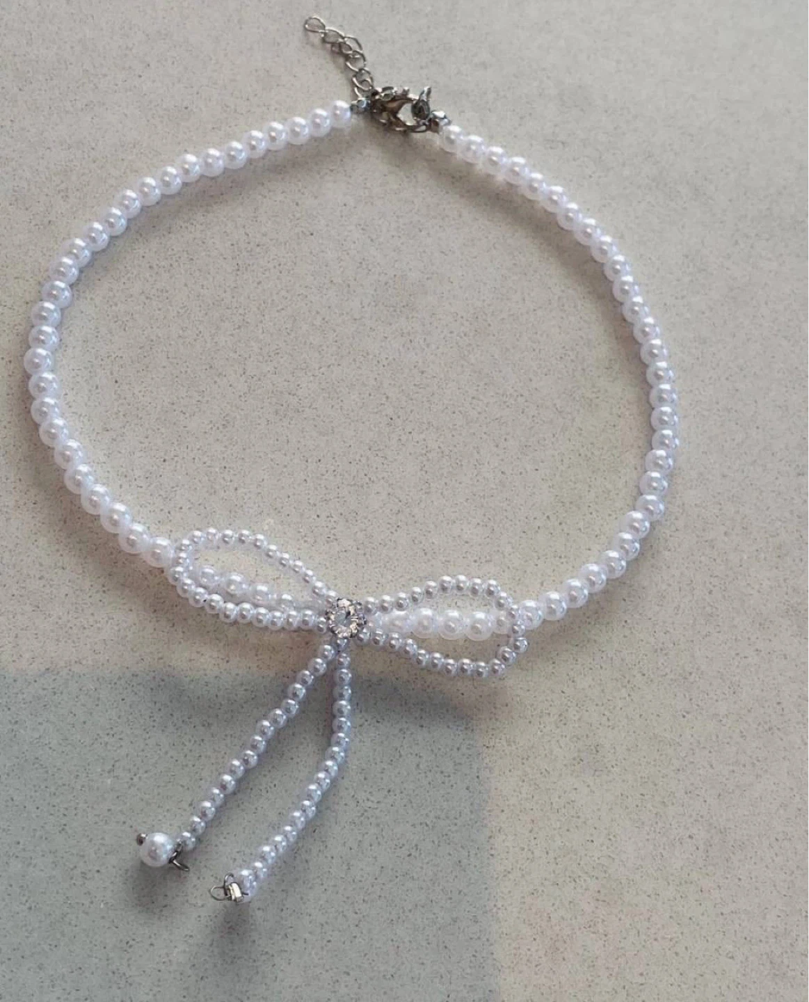 Elegant Pearl Bow Necklace - photo 2