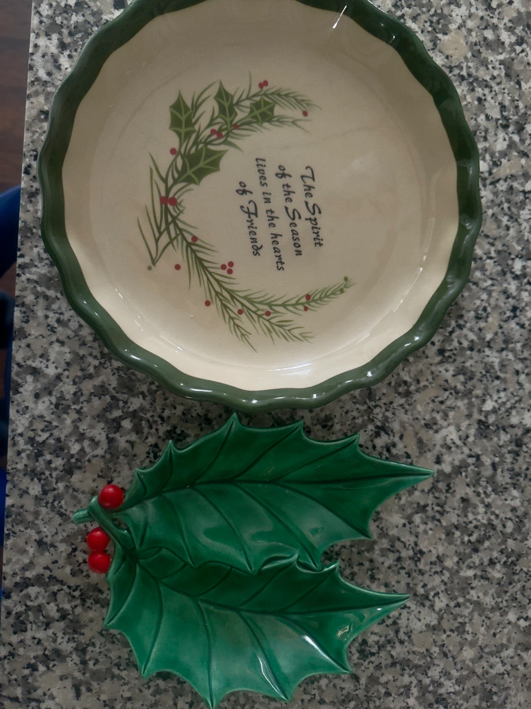 Christmas Pie Plate and Holly Dish