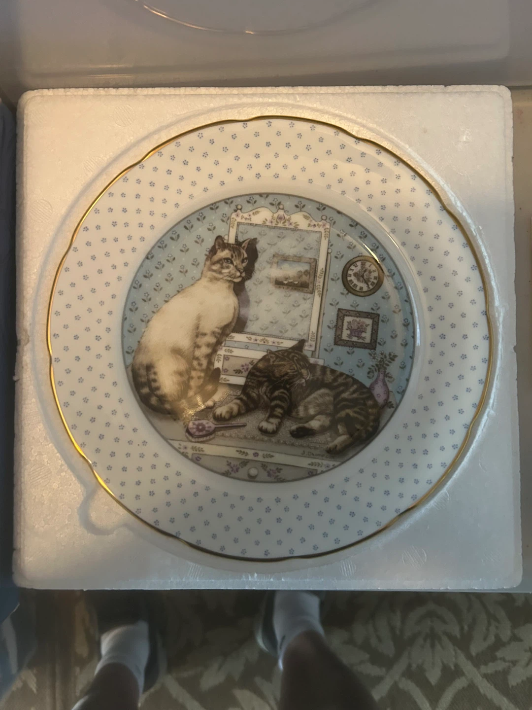 Wedgwood Janice Thompson's Cats "Mirror Mirror" Collector Plate - photo 3