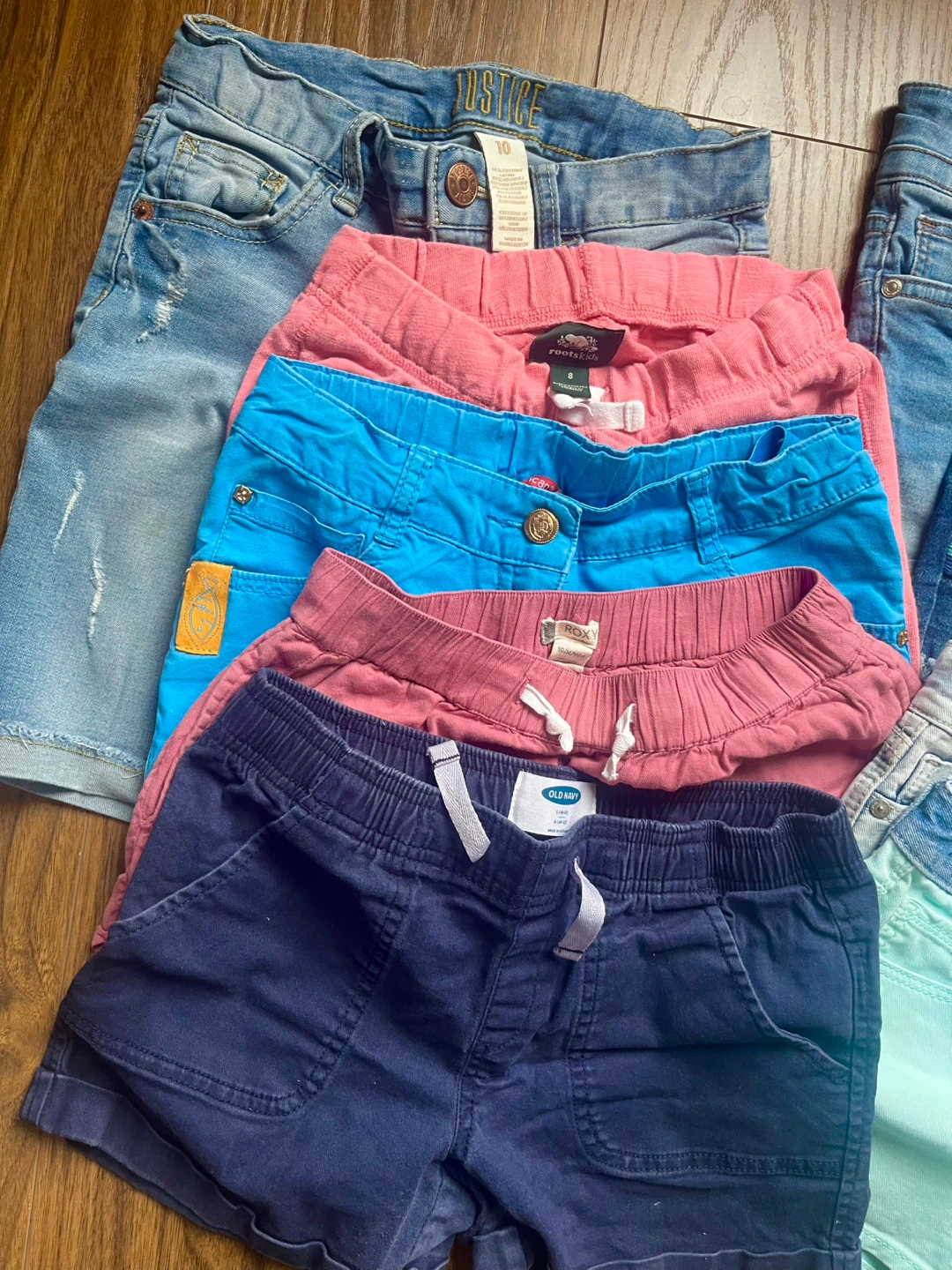 Bundle of 10 Girls' Denim and Cotton Shorts - photo 2