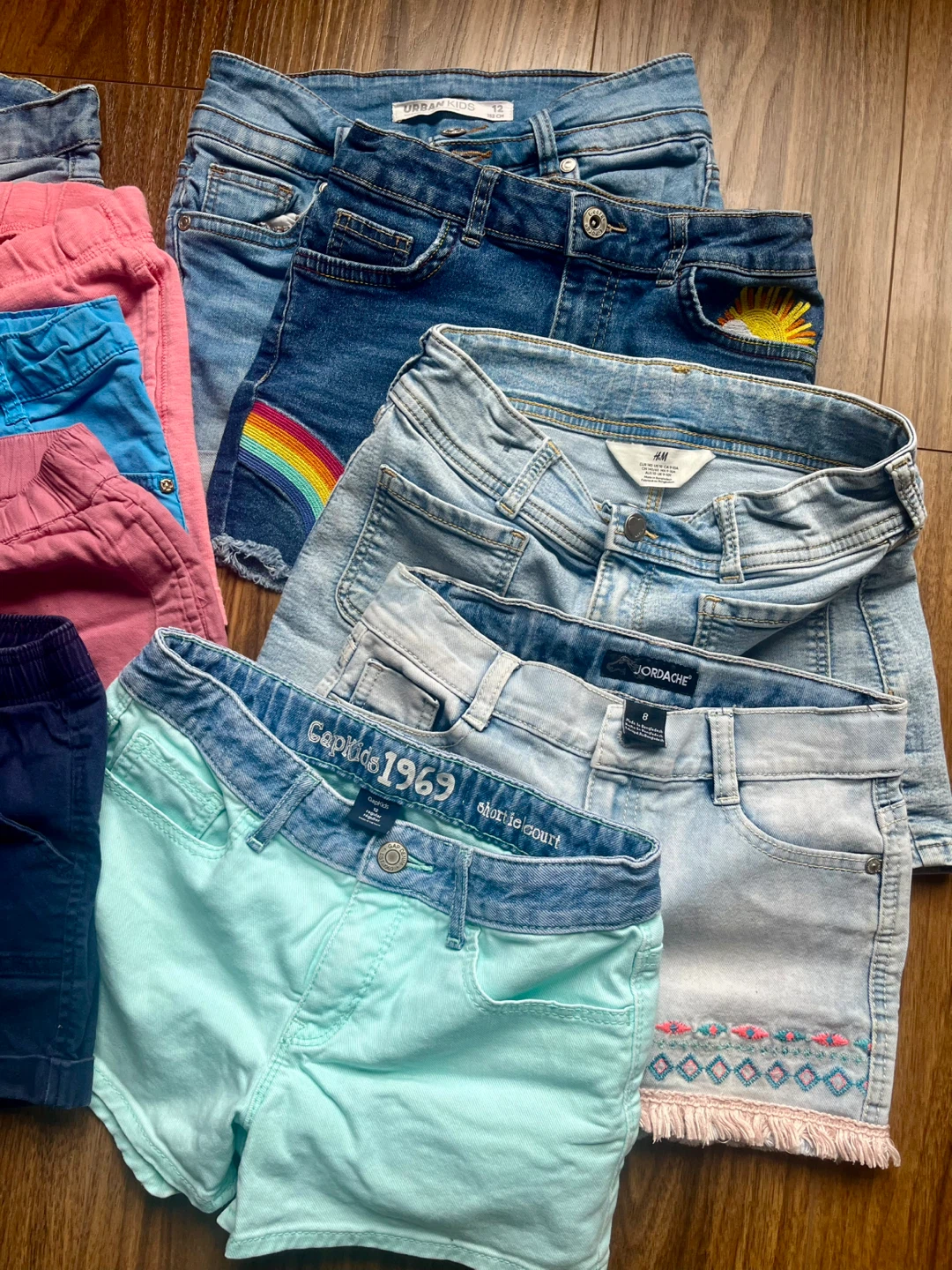 Bundle of 10 Girls' Denim and Cotton Shorts - photo 3