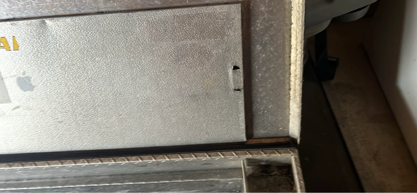 Goodyear Diamond Plate Truck Tool Box - photo 5